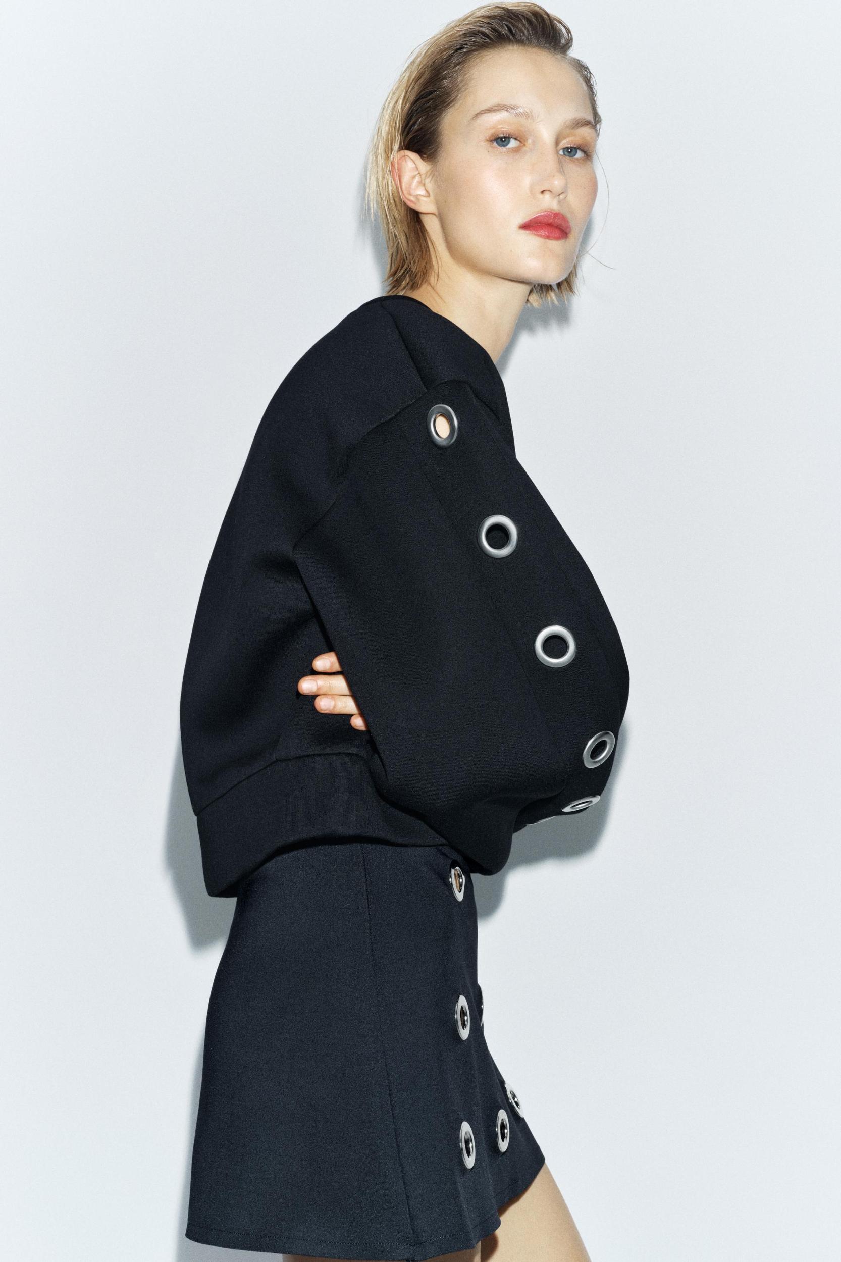 SHORT SKIRT Product Image