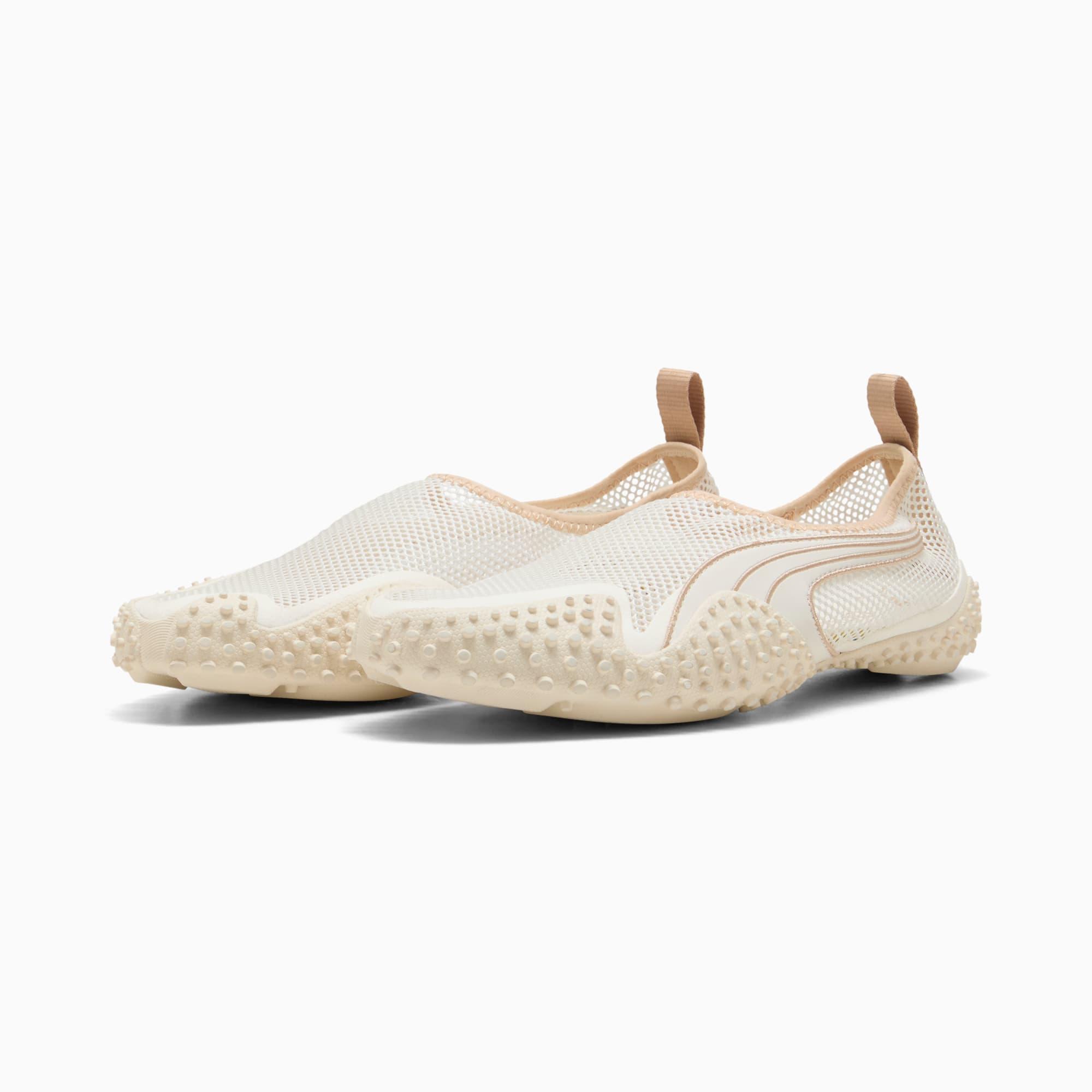 Mostro Flex Mesh Women's Sneakers Product Image