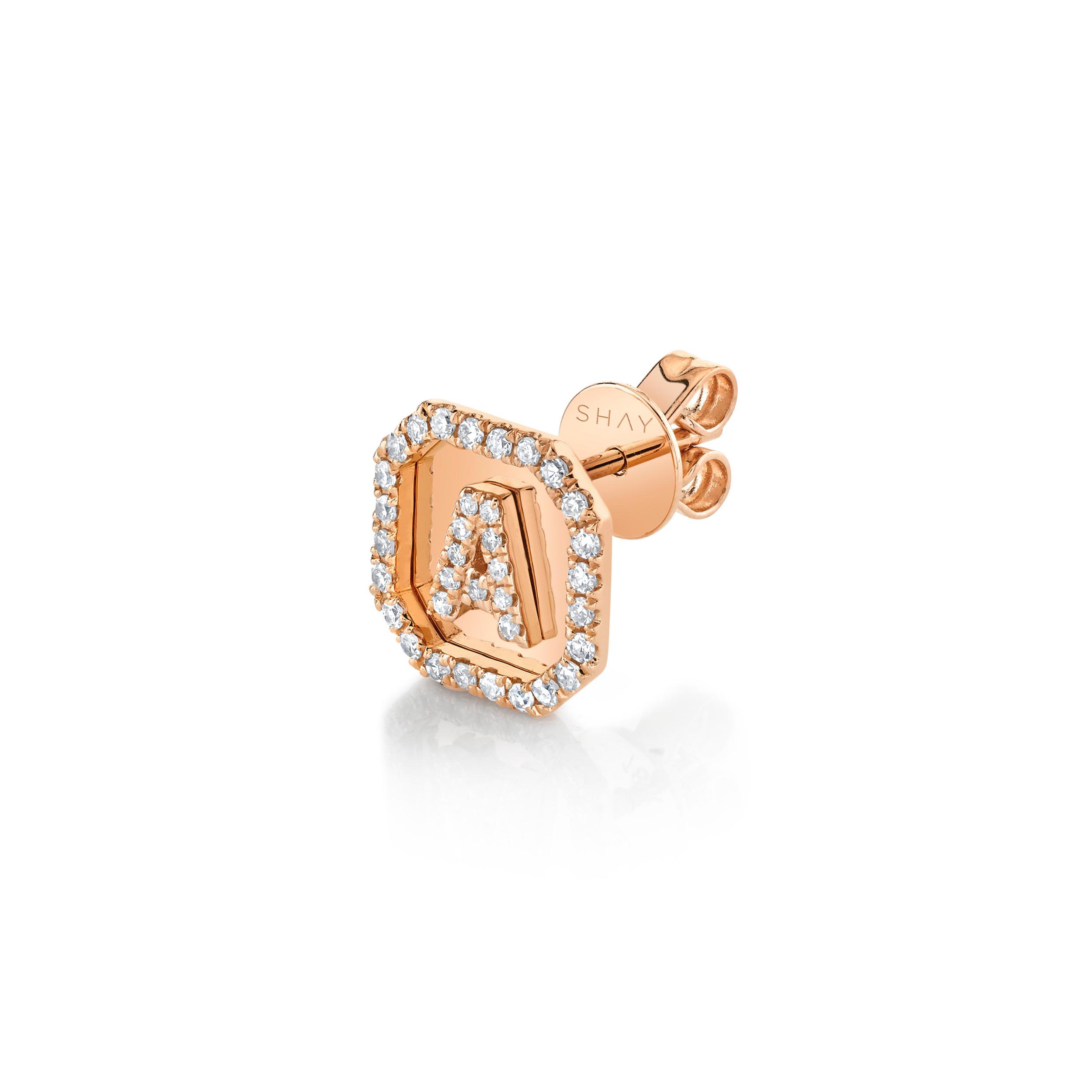 MINI ME DIAMOND PAVE INITIAL SINGLE NAMEPLATE STUD Product Image