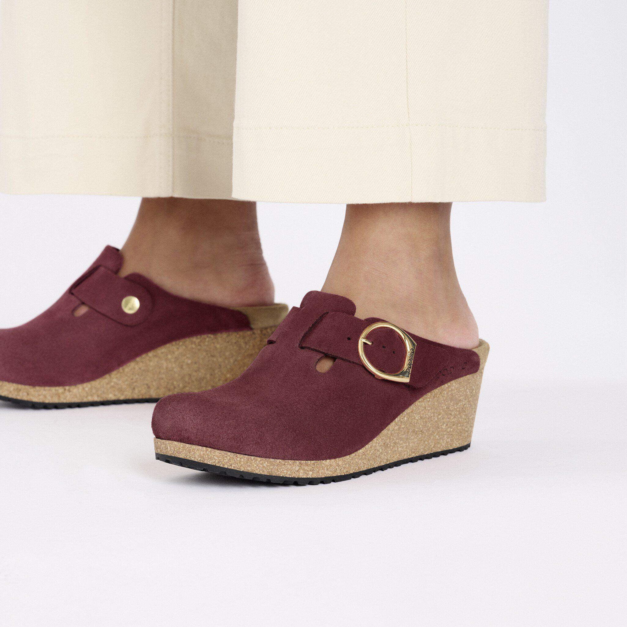 Fanny Ring-Buckle Suede Leather Product Image