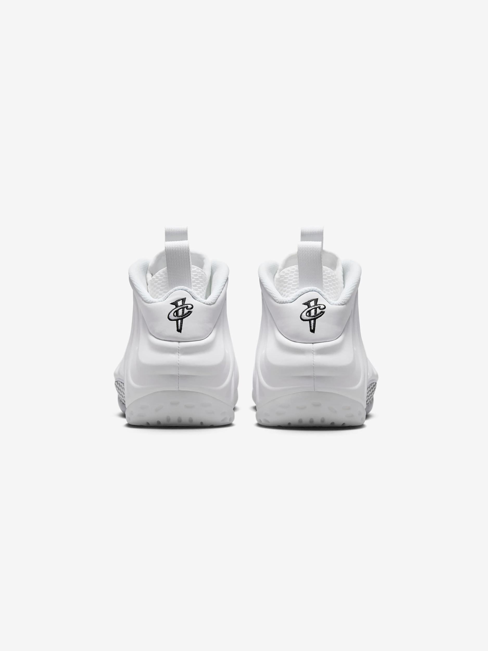 Nike Air Foamposite One "Triple White" (White/White-White) Product Image