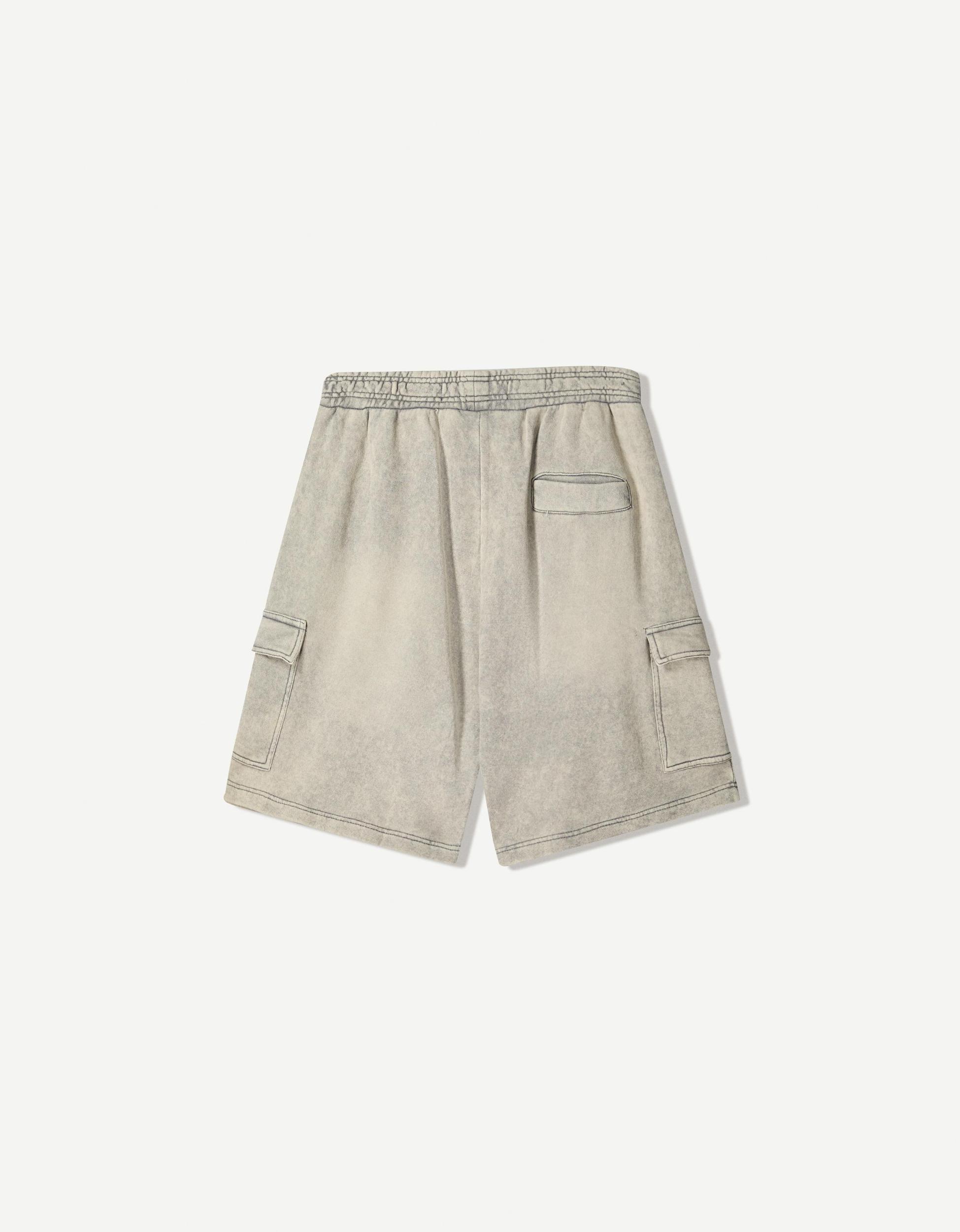 Plush cargo Bermuda shorts Product Image