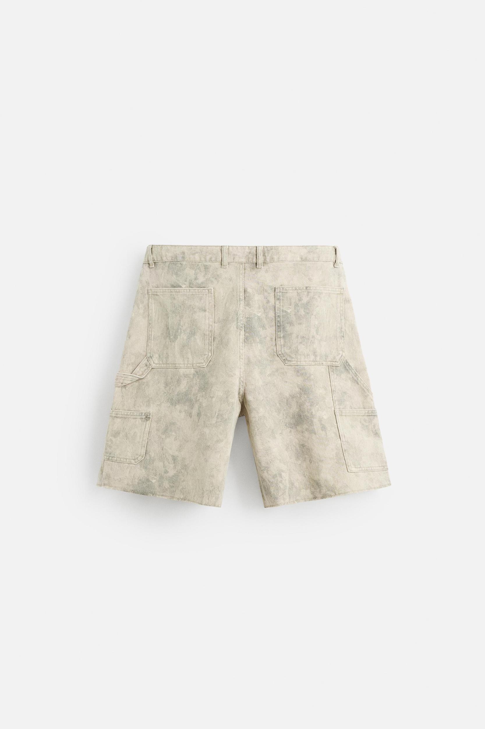 ABSTRACT PRINT CARPENTER POCKET SHORTS Product Image