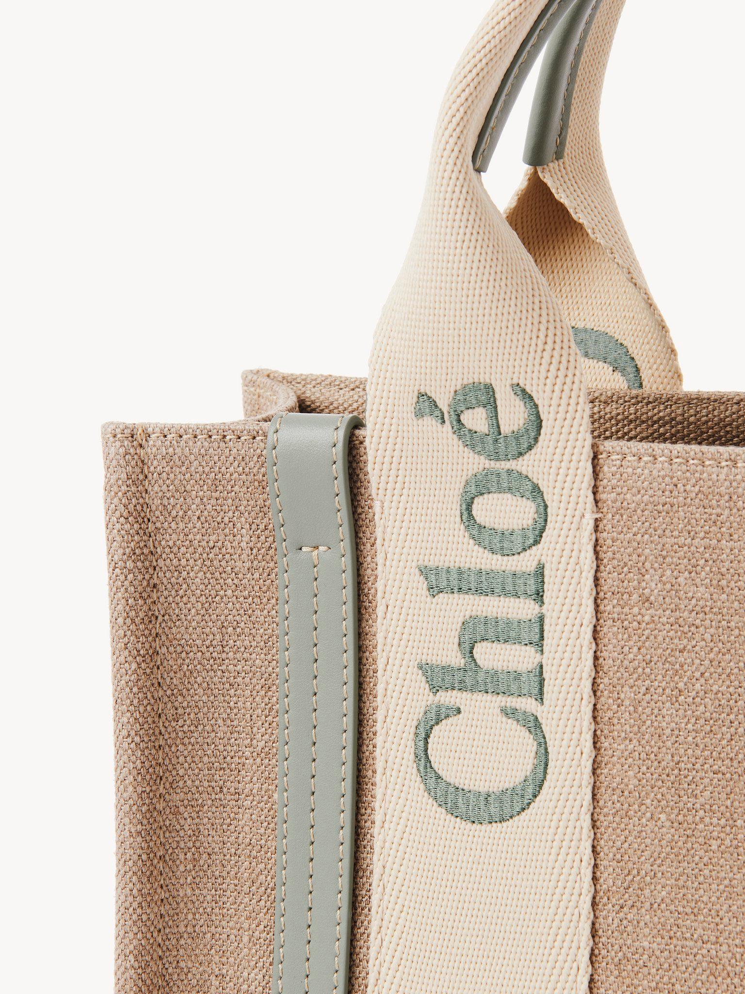 Small Woody tote bag in linen Product Image