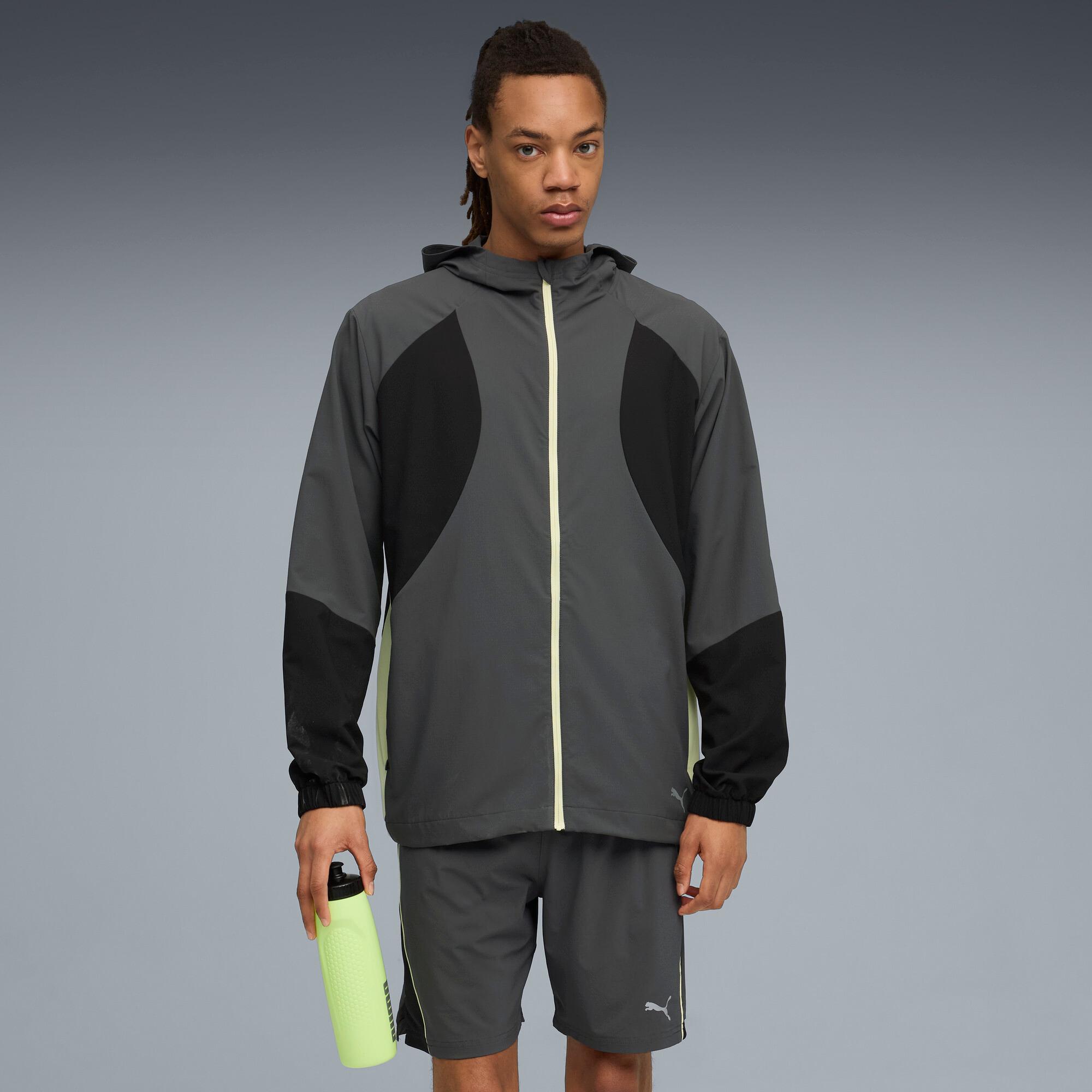 PUMA RUN ULTRAWEAVE HOODED JACKET Men in Dusky Grey Product Image