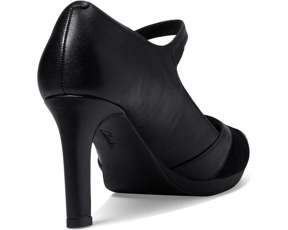 Women's Clarks Ambyr Light Product Image