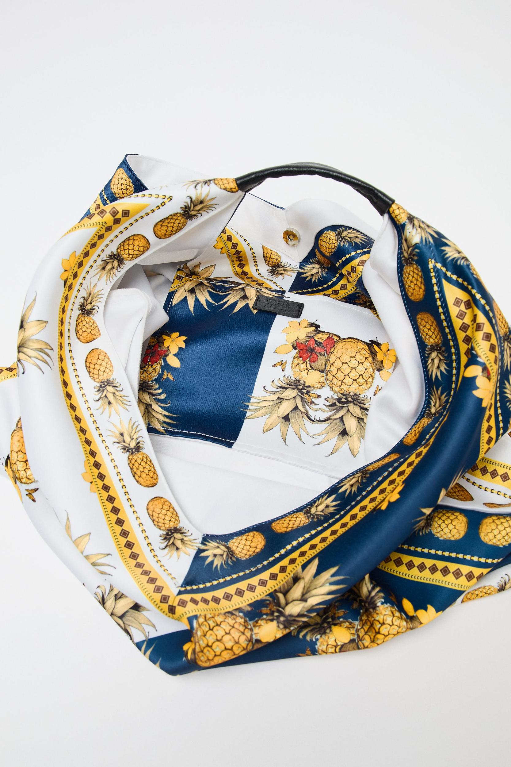 MULTICOLORED PRINT SHOPPER Product Image