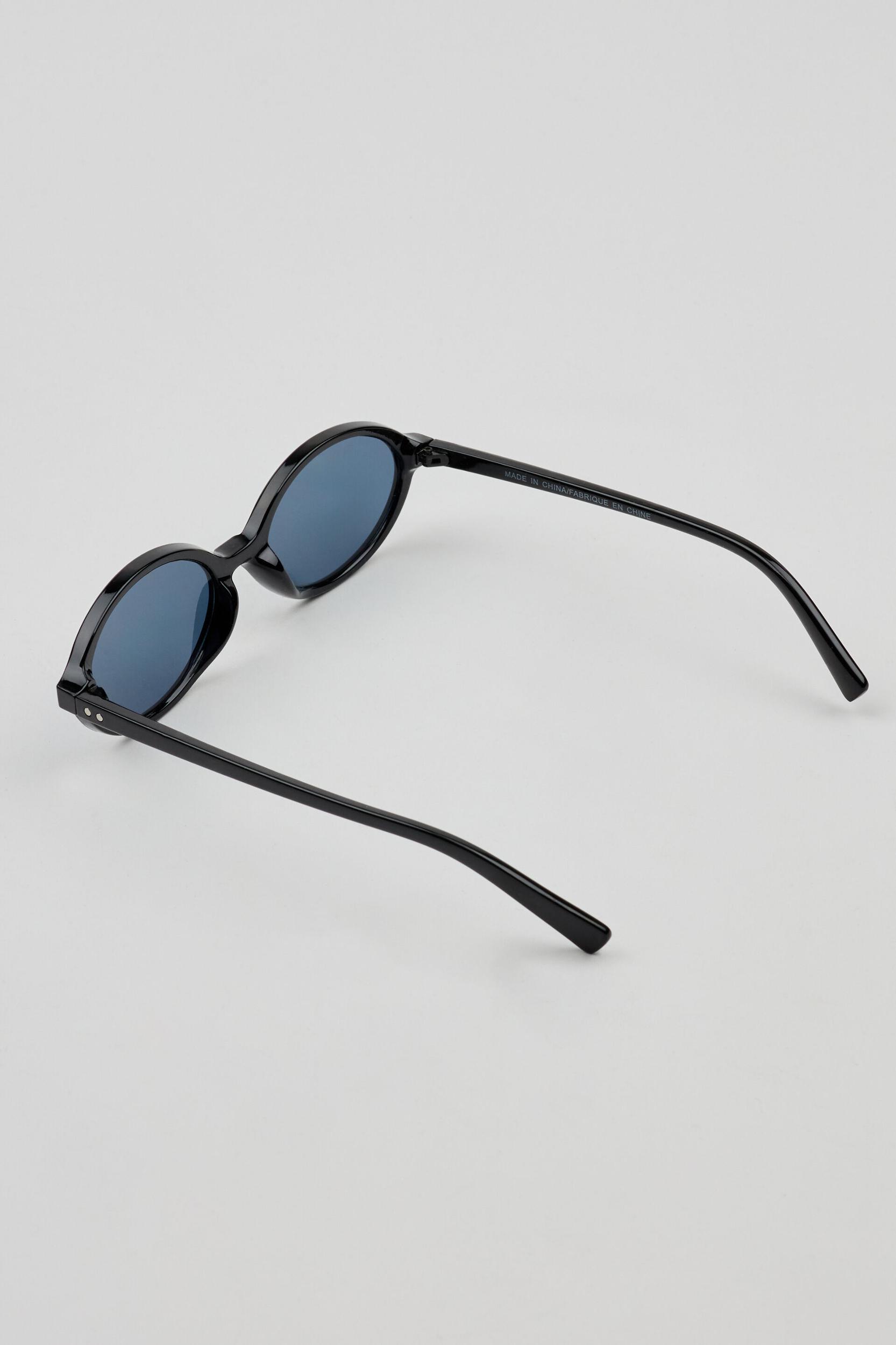 Slim Oval Sunnies Product Image