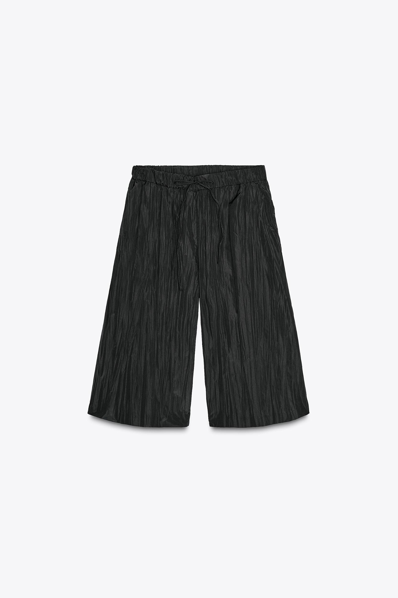 ZW COLLECTION PLEATED SHORTS Product Image