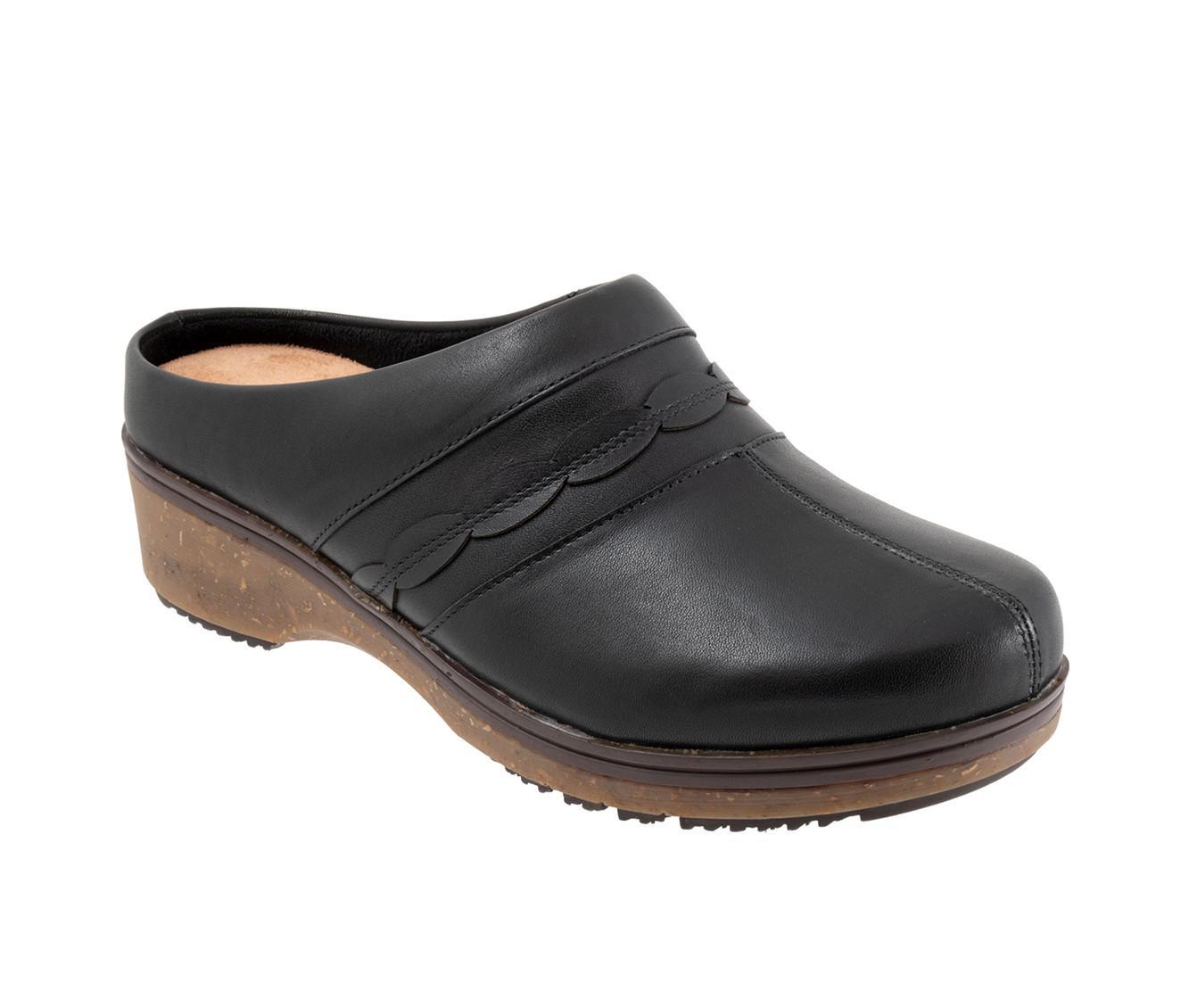 Women's Softwalk Amber 3.0 Clogs Product Image