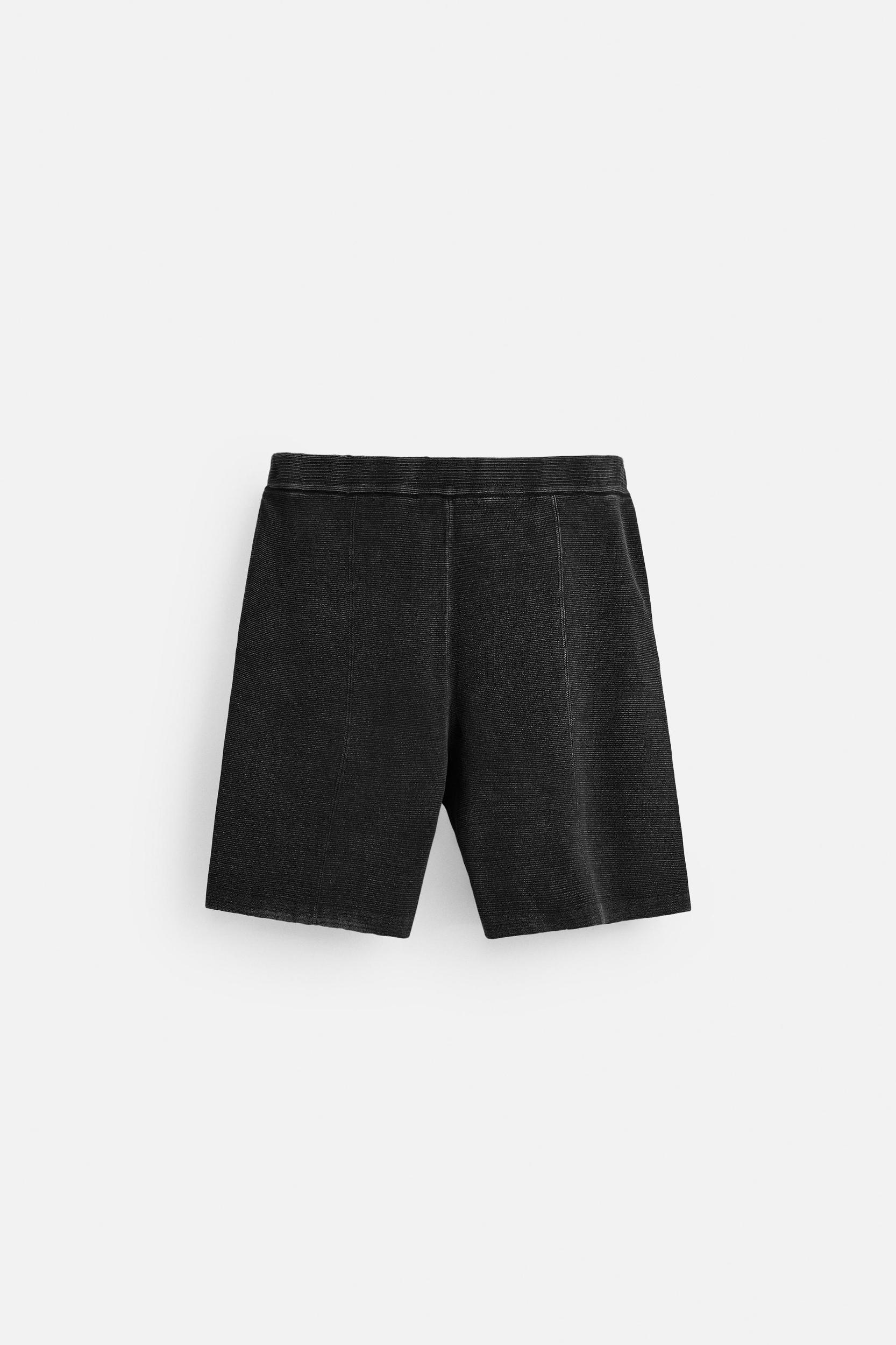 RELAXED FIT KNIT SHORTS Product Image