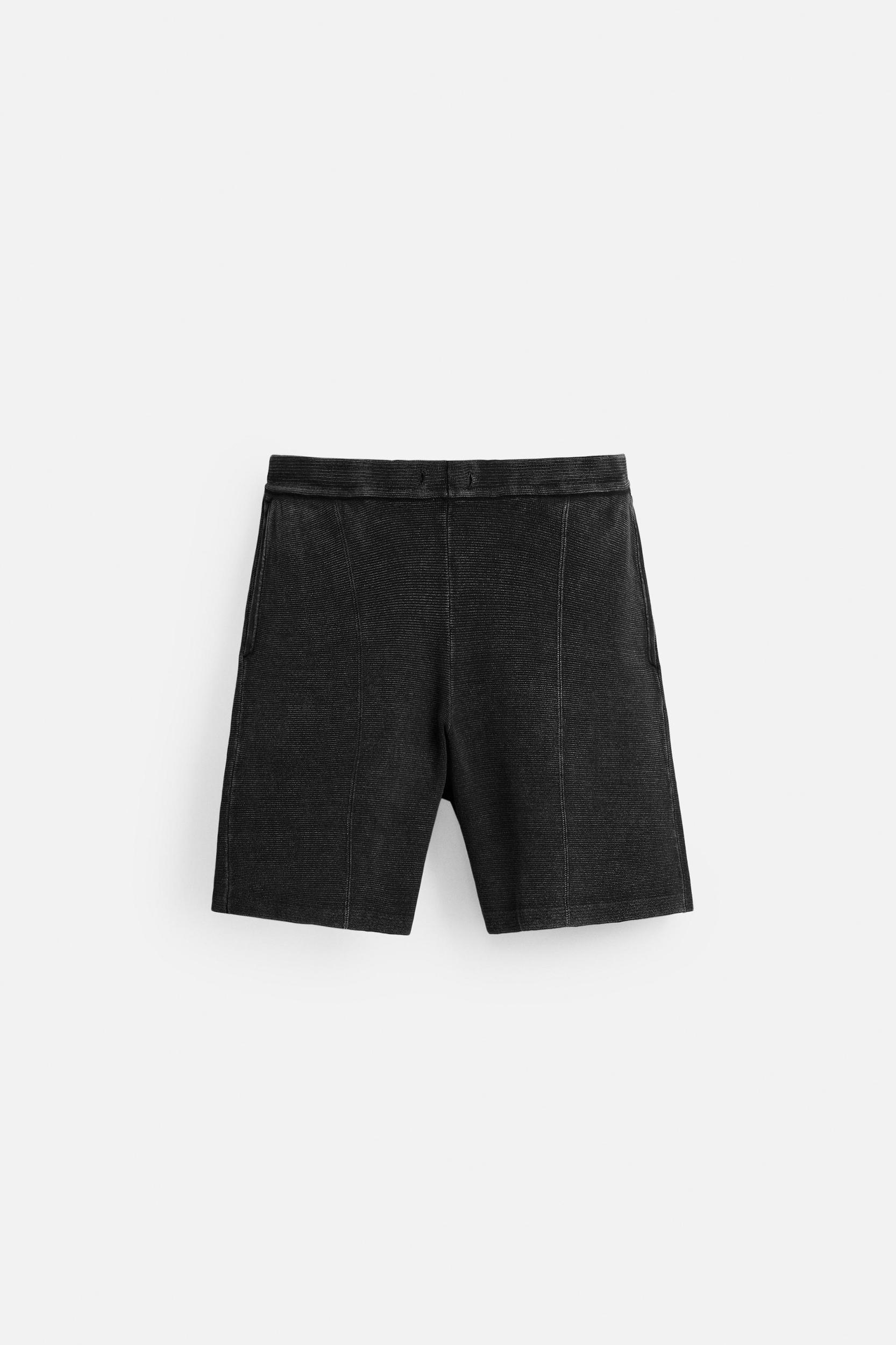 RELAXED FIT KNIT SHORTS Product Image