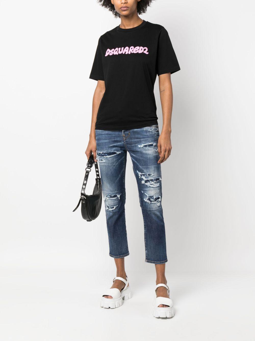 distressed logo-patch cropped jeans Product Image
