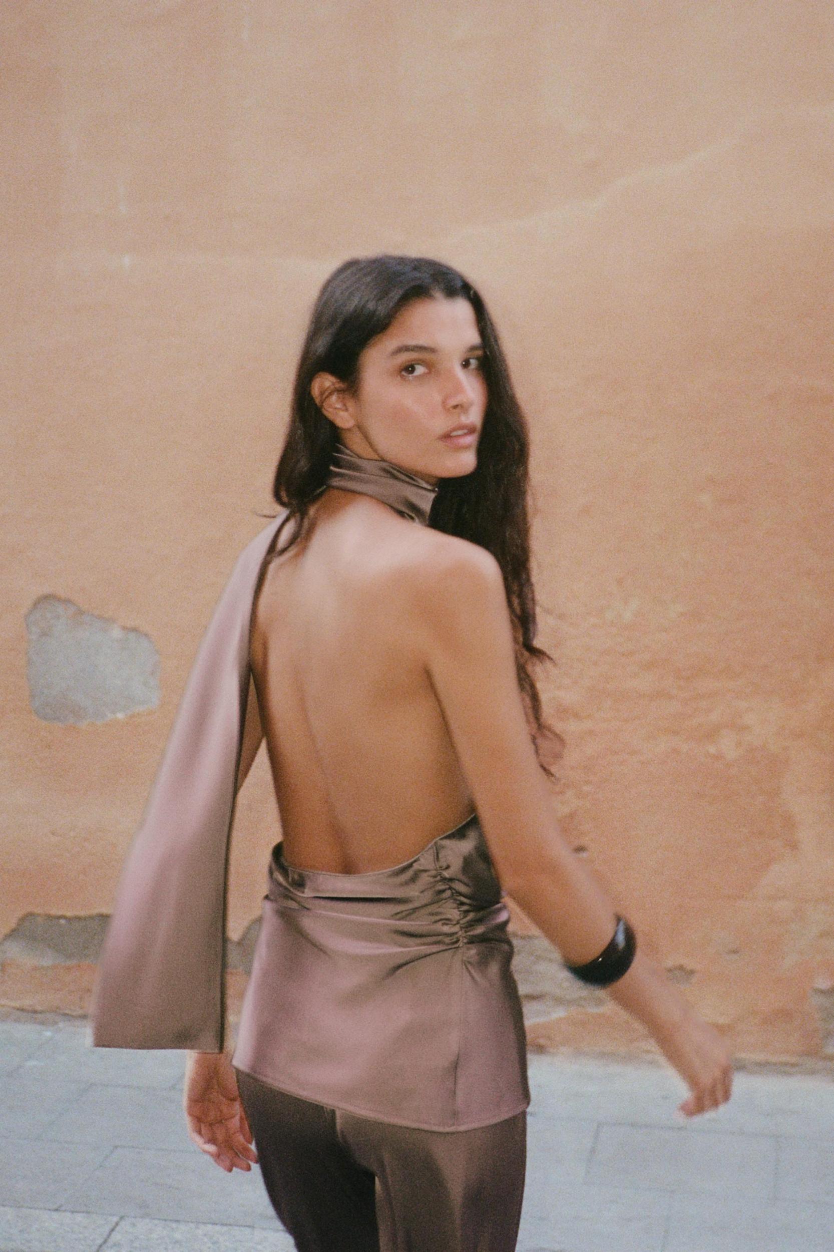 SATIN EFFECT HALTER SCARF TOP Product Image