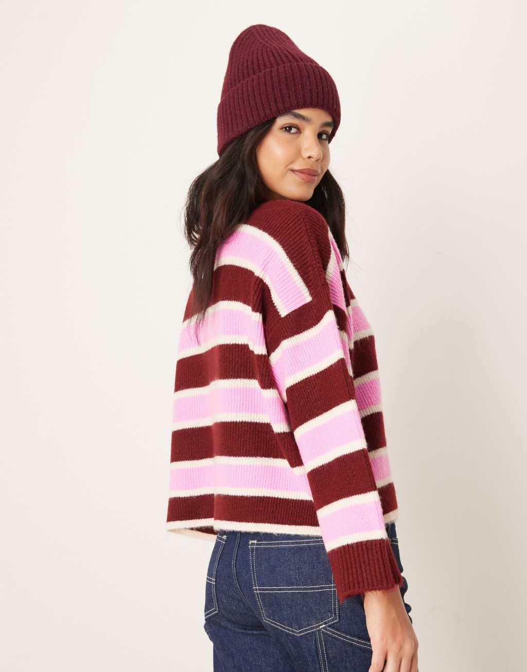 Miss Selfridge burgundy stripe v neck sweater Product Image
