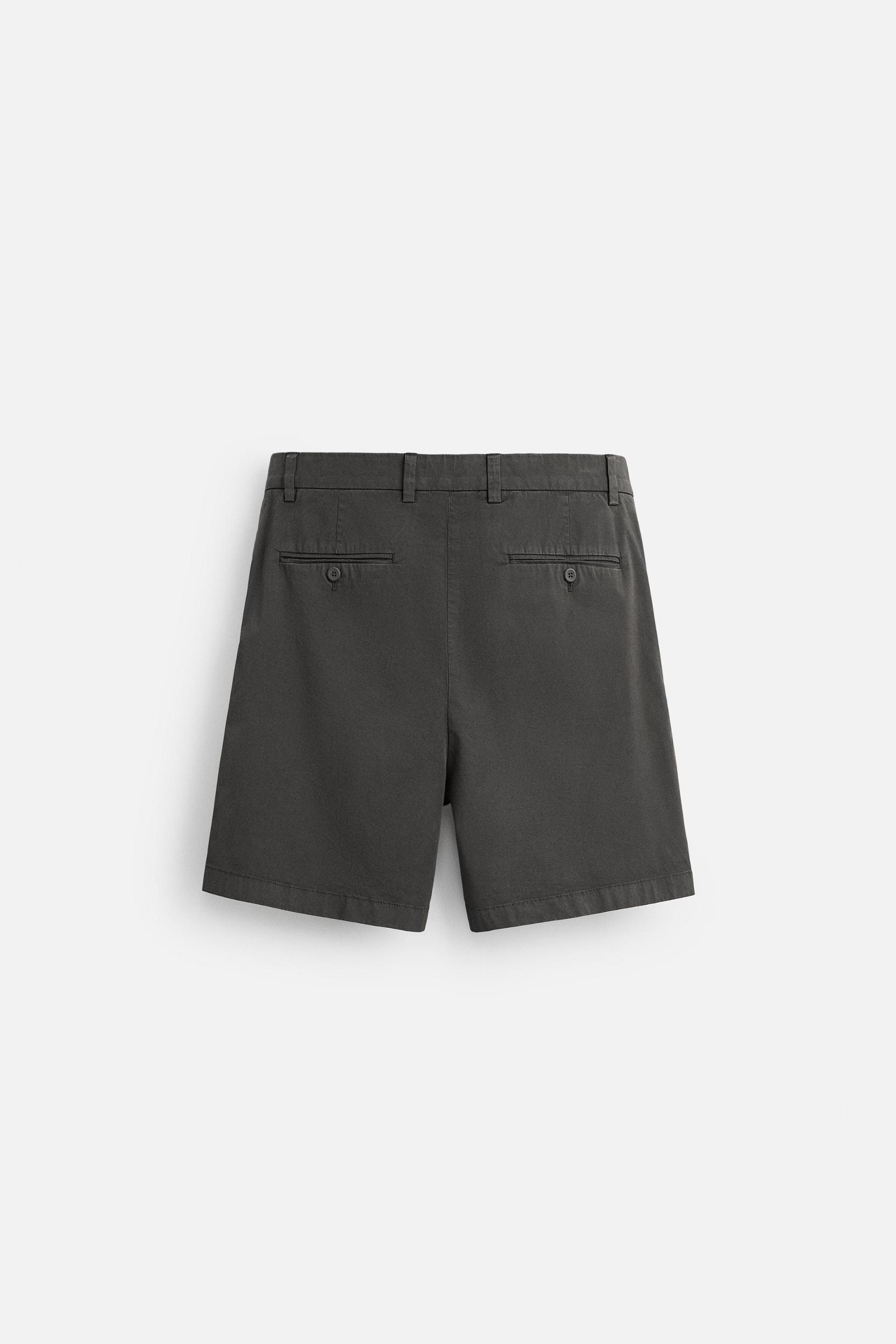 REGULAR FIT PLEATED BERMUDA SHORTS Product Image