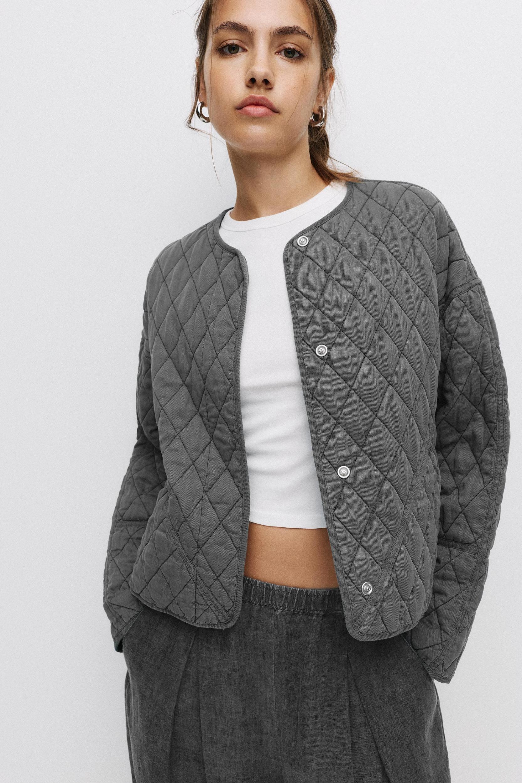 Lightweight puffer jacket Product Image