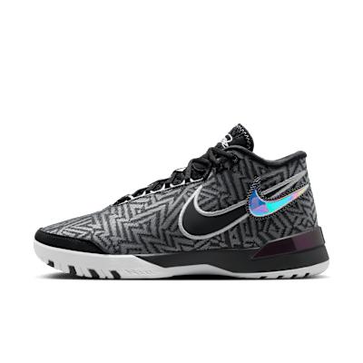 Nike Men's LeBron NXXT Genisus Basketball Shoes Product Image