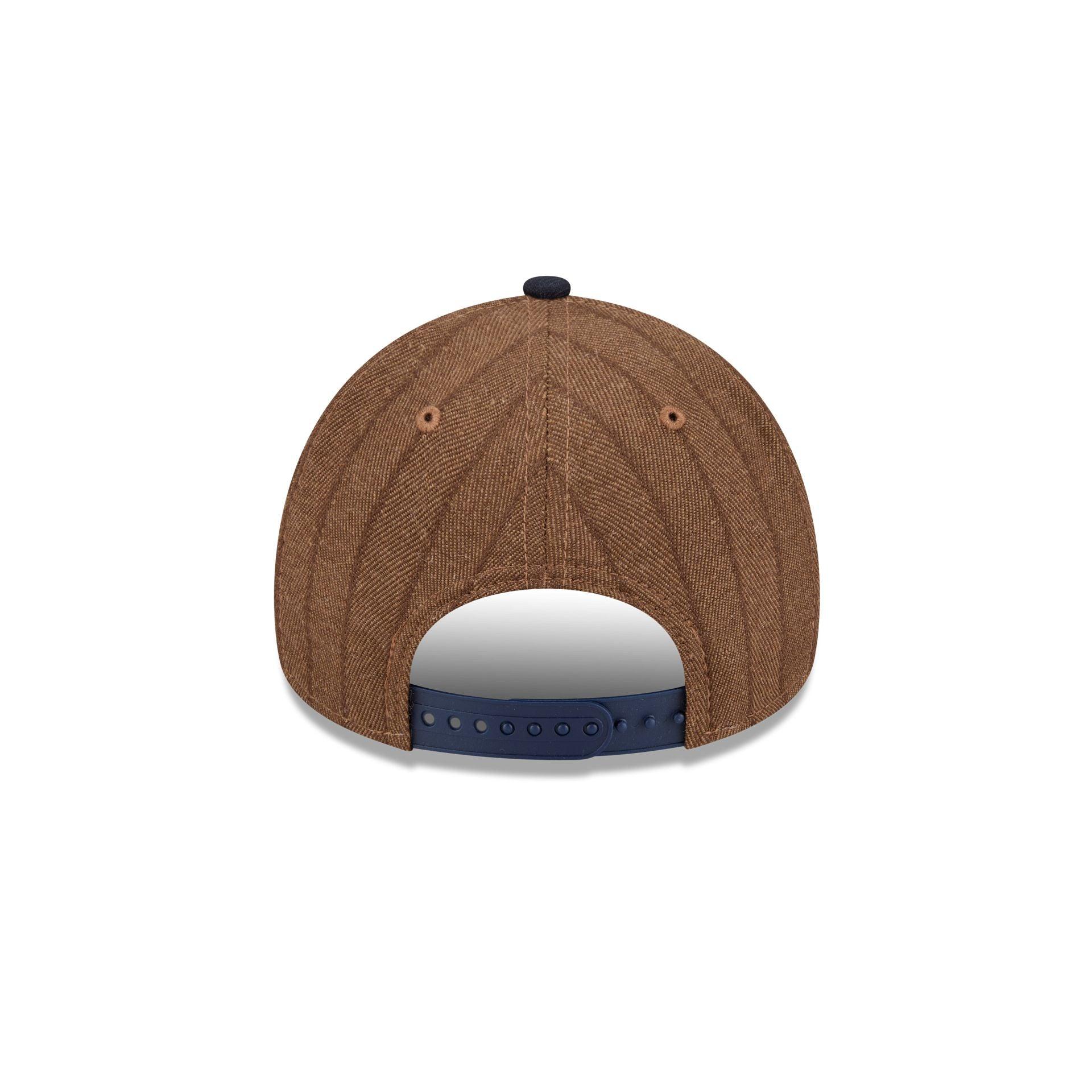 Men's New Era Black Cincinnati Bengals 2025 Sideline Runner Adjustable Hat Product Image