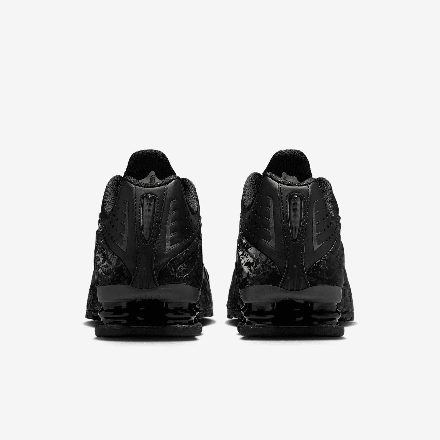 Nike Womens Shox R4 Shoes | HV0934-002 Product Image