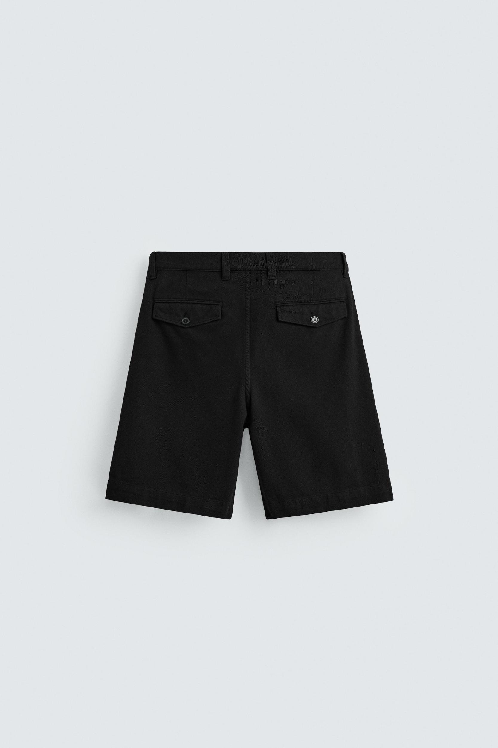 RELAXED FIT PLEATED BERMUDA SHORTS Product Image