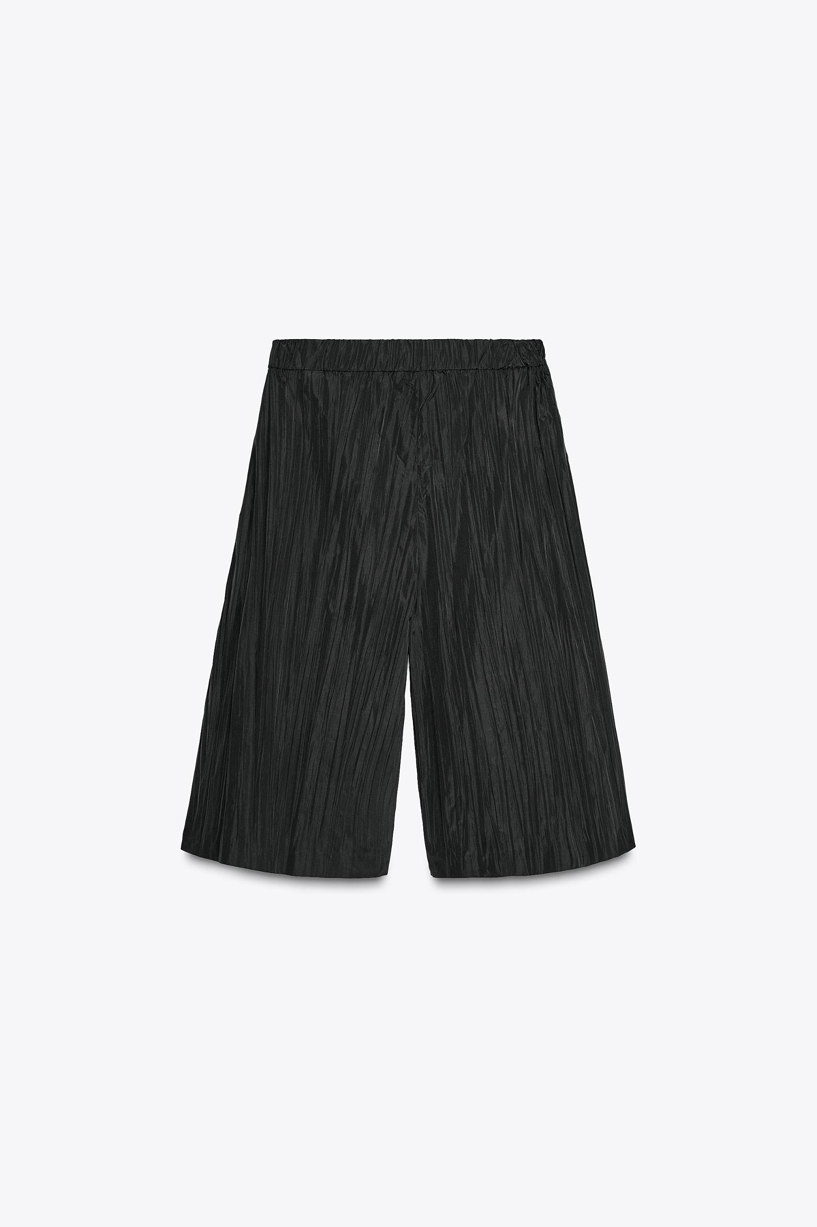 ZW COLLECTION PLEATED SHORTS Product Image