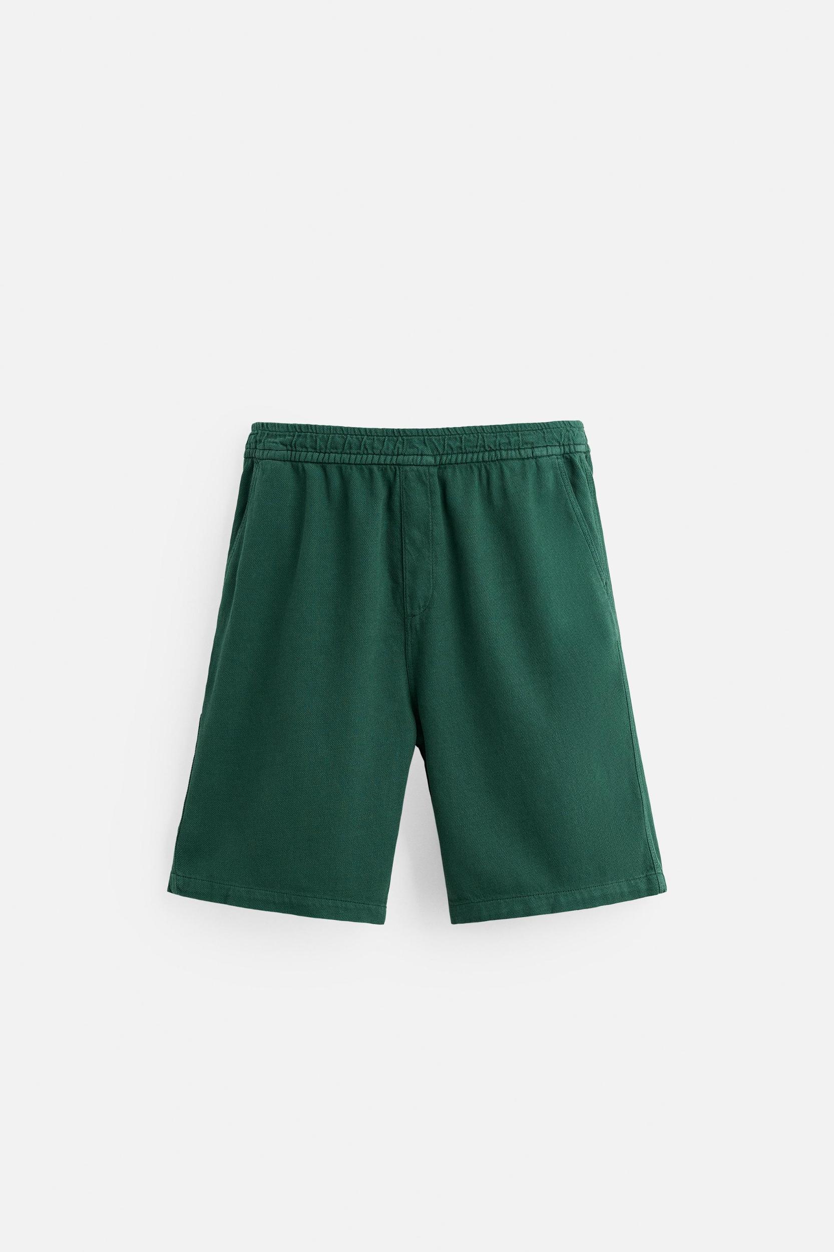 TEXTURED CARPENTER POCKET SHORTS Product Image