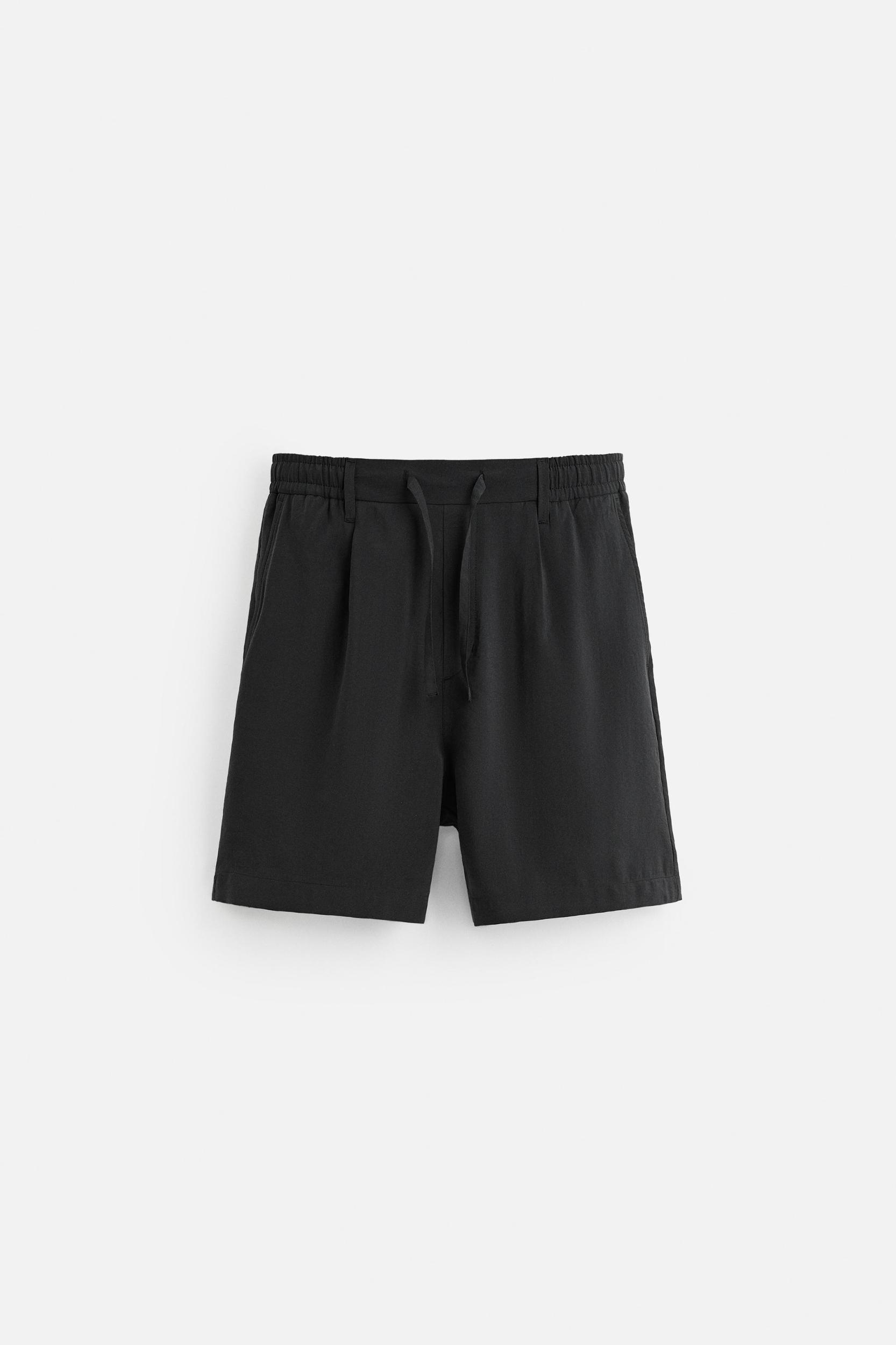 SHORT REGULAR FIT SHORTS Product Image