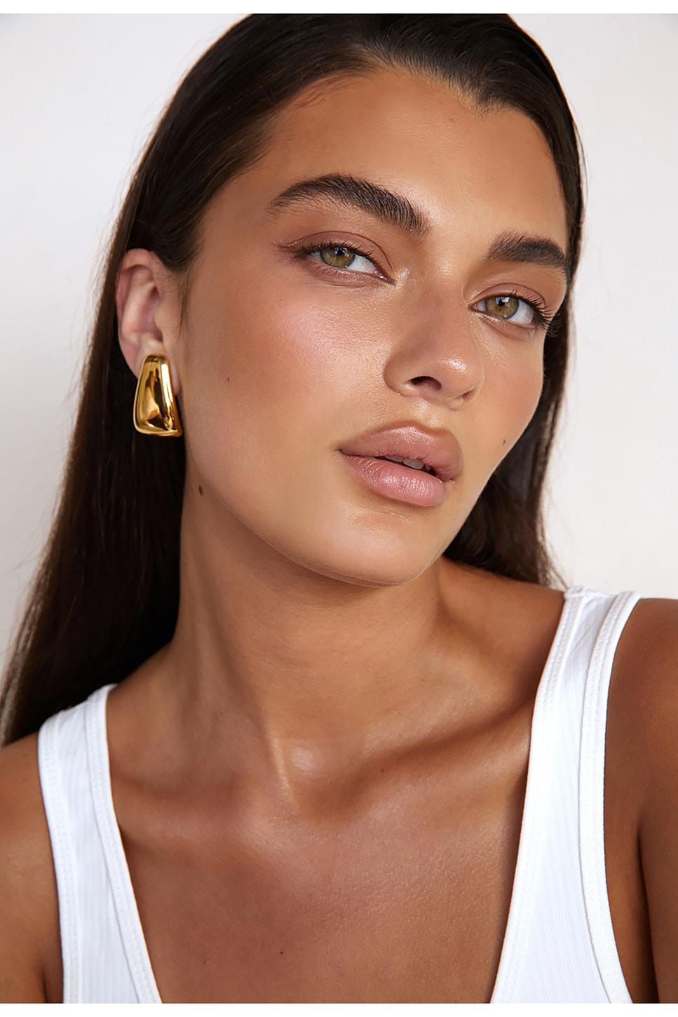 Yvette Earrings Cendre Product Image