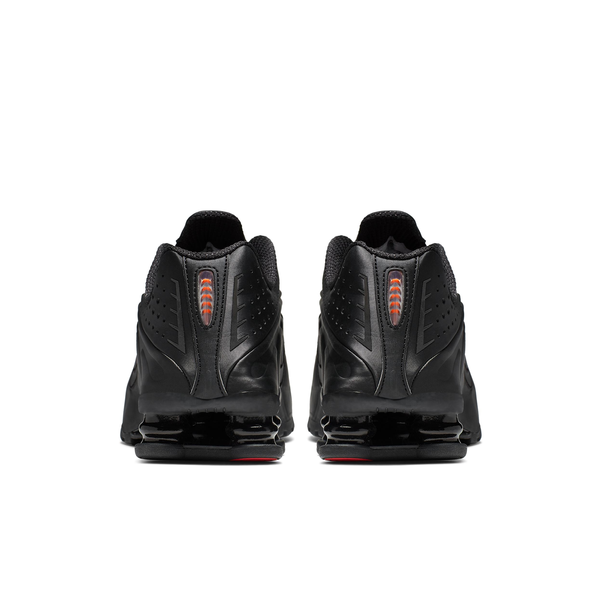 Nike Womens Shox R4 Shoes | AR3565-004 Product Image