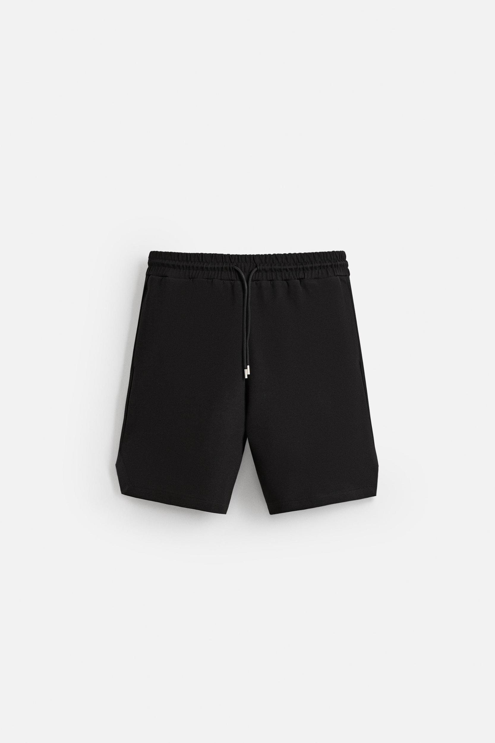 INTERLOCK TEXTURED SHORTS Product Image