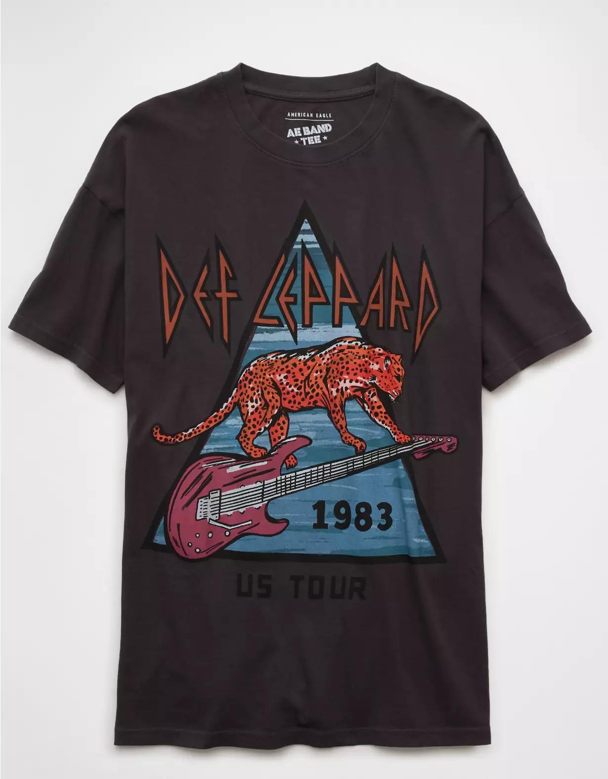 AE Oversized Def Leppard Graphic T-Shirt Product Image