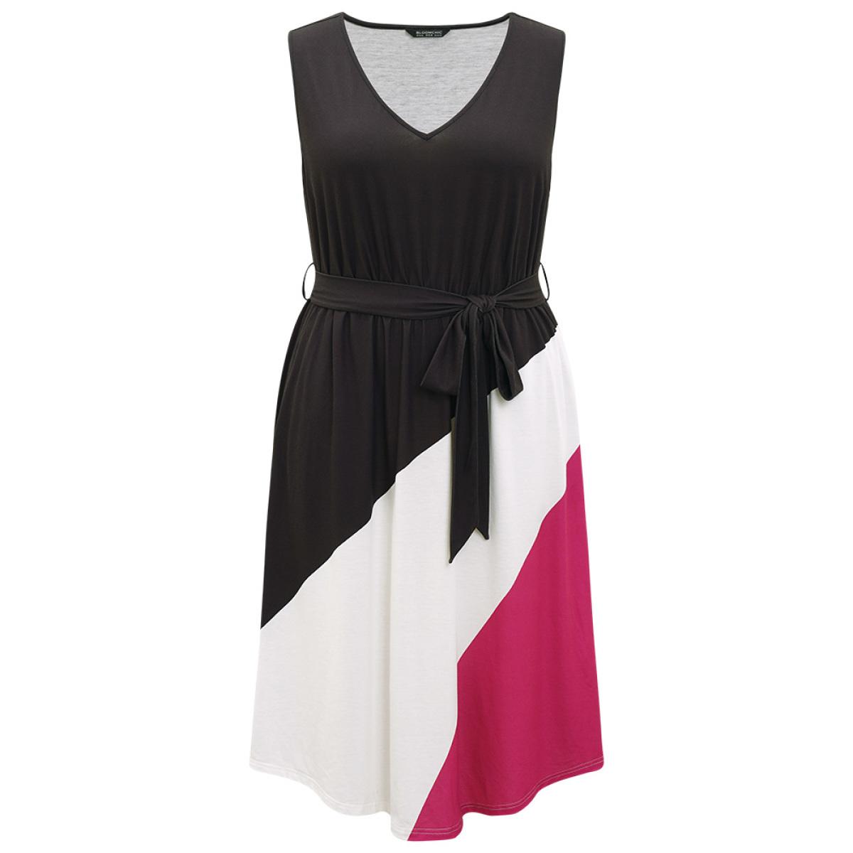 Plus Size Colorblock Contrast Pocket Belted Tank Dress Black Women Casual Plain V-neck Sleeveless Curvy Midi Dress BloomChic 30/6X Product Image
