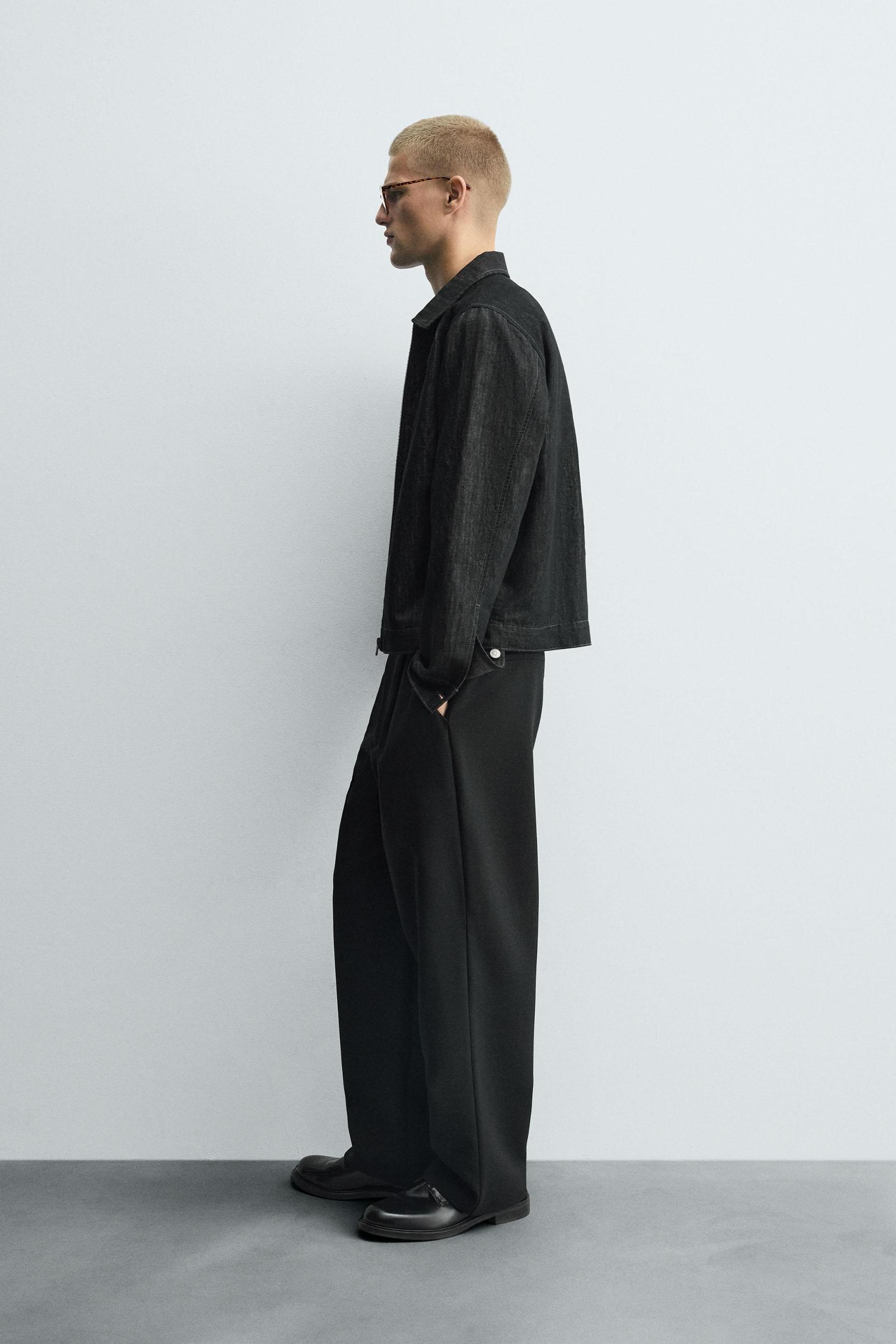 RELAXED FIT PLEATED PANTS Product Image