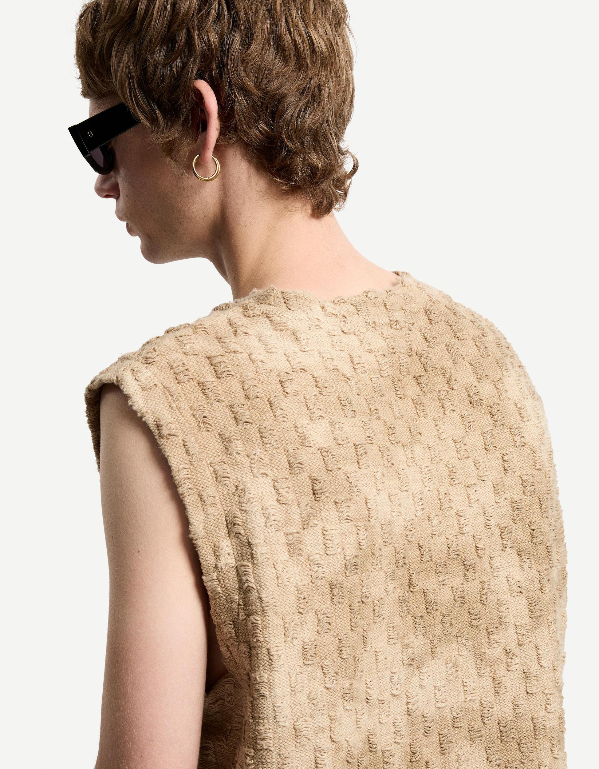 Faded-effect textured vest Product Image