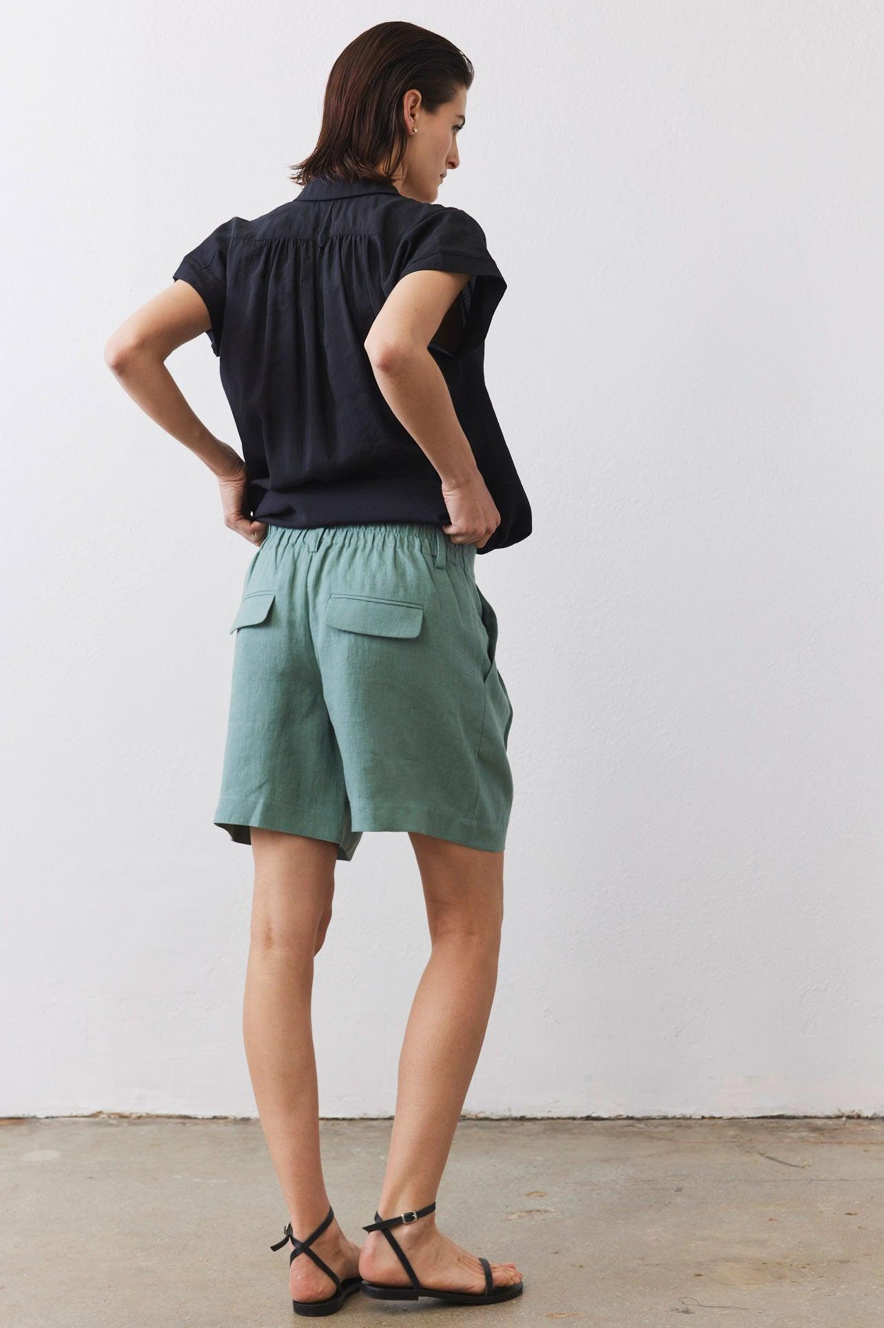 The Pleated Bermuda Shorts Product Image