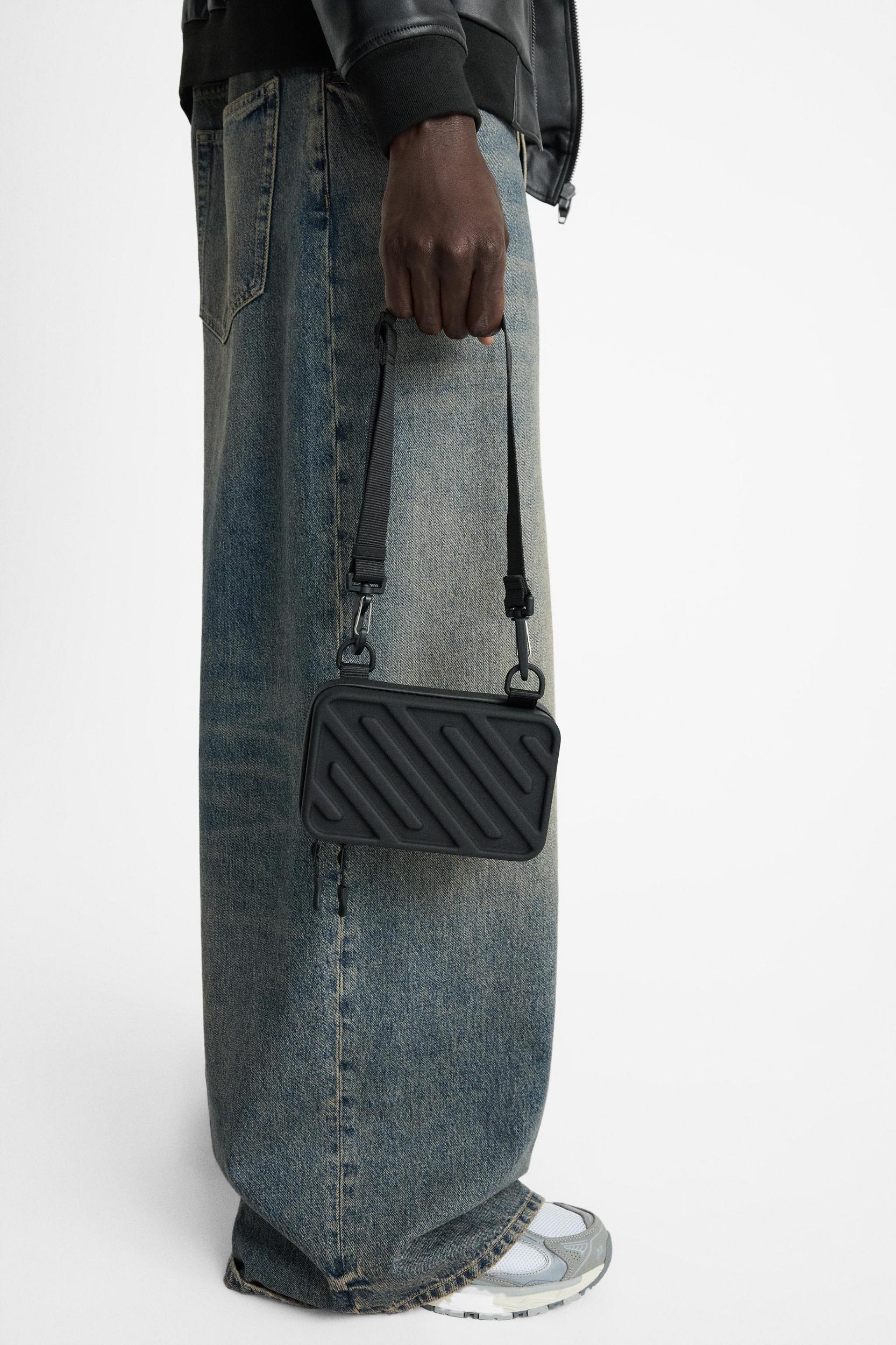 RIGID CROSSBODY BAG Product Image