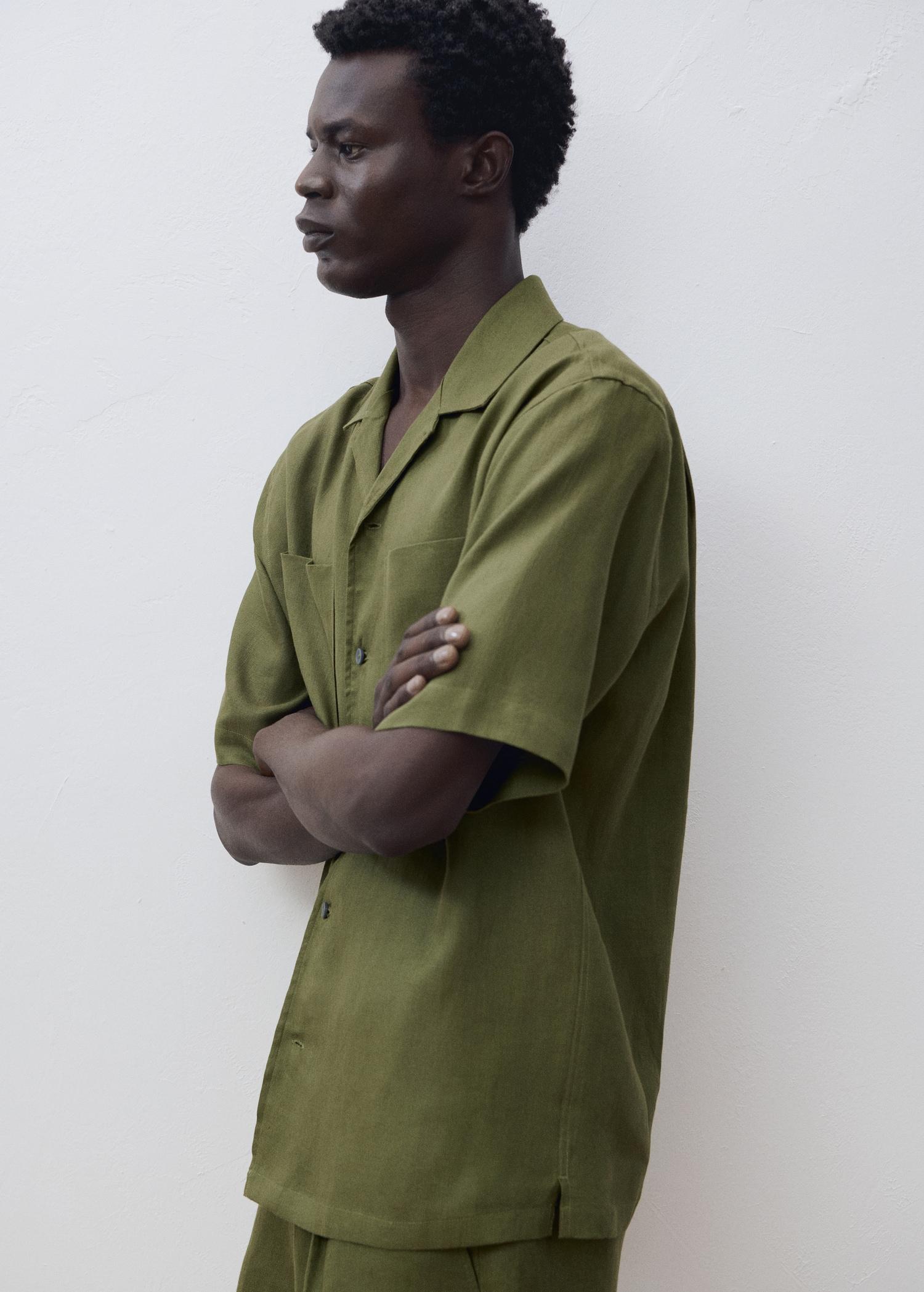 100% linen bowling-collar shirt - Men | MANGO USA Product Image