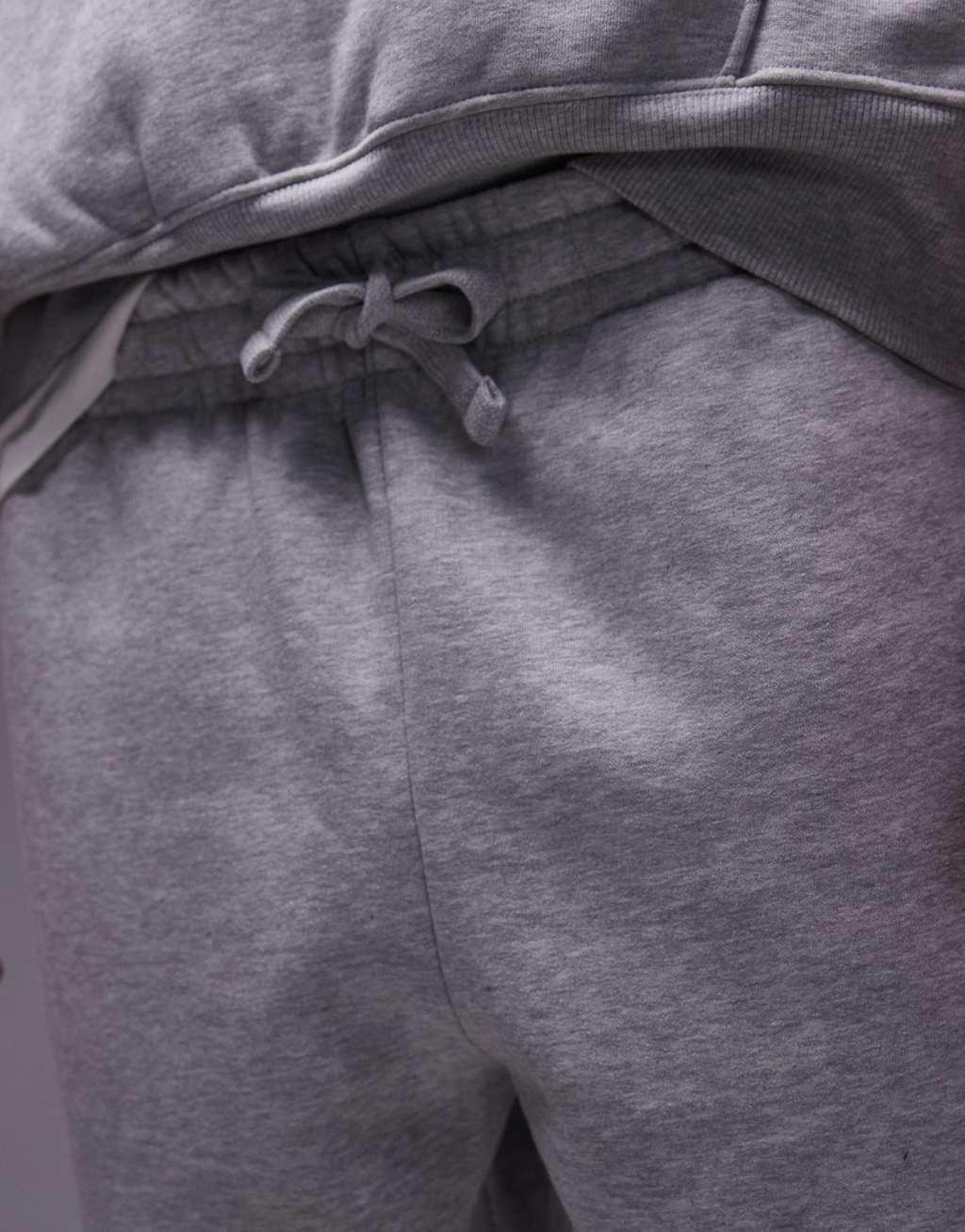 Topman 2 pack premium heavyweight relaxed sweatpants in black and gray heather Product Image