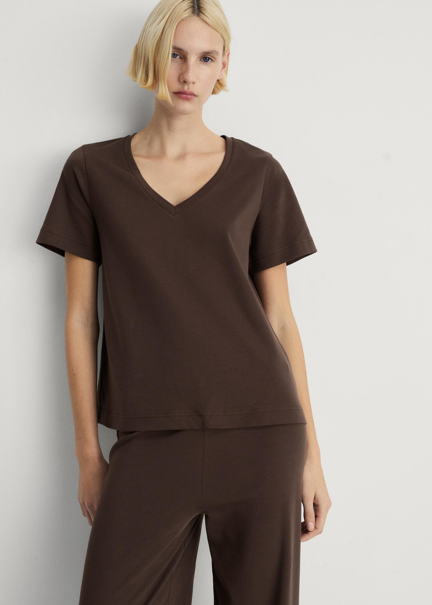 Plain V-neck cotton pajama t-shirt - Women | MANGO USA Product Image