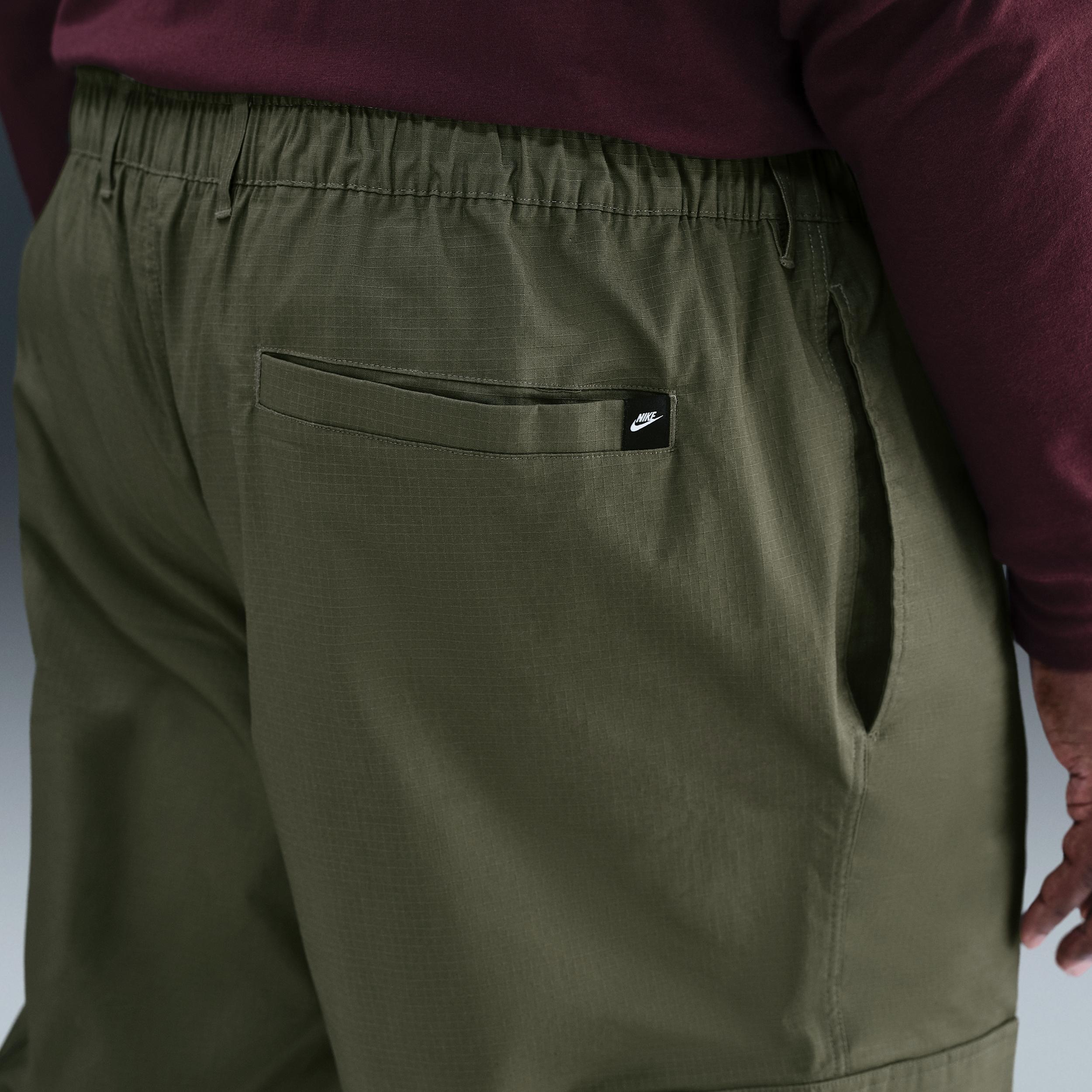 Mens Nike Sportswear Club Woven Cargo Pants | HV1433-222 Product Image