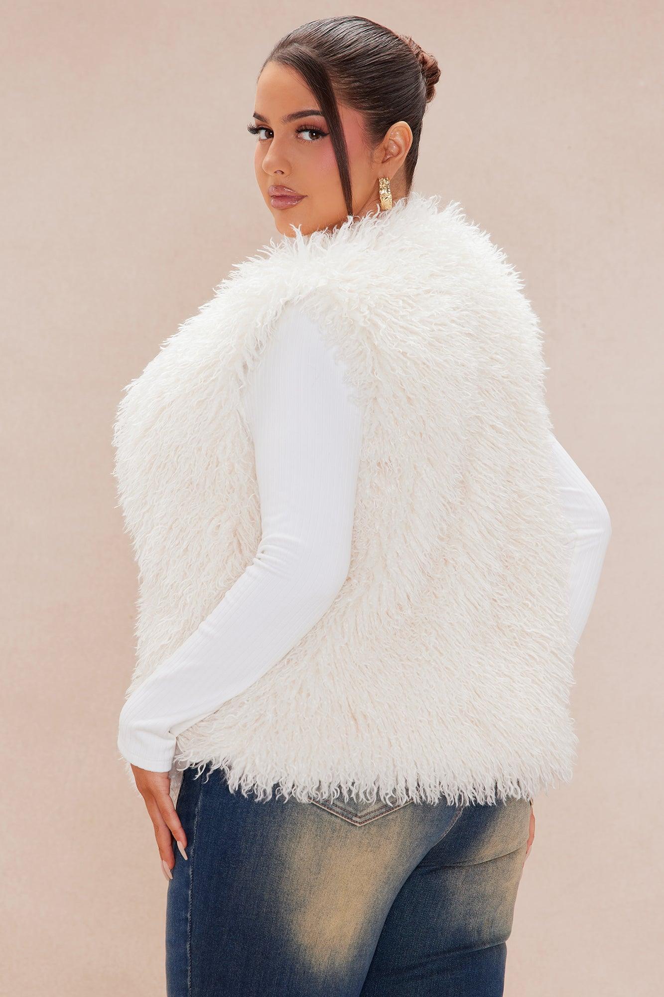 Mammoth Fur Vest - Cream Product Image