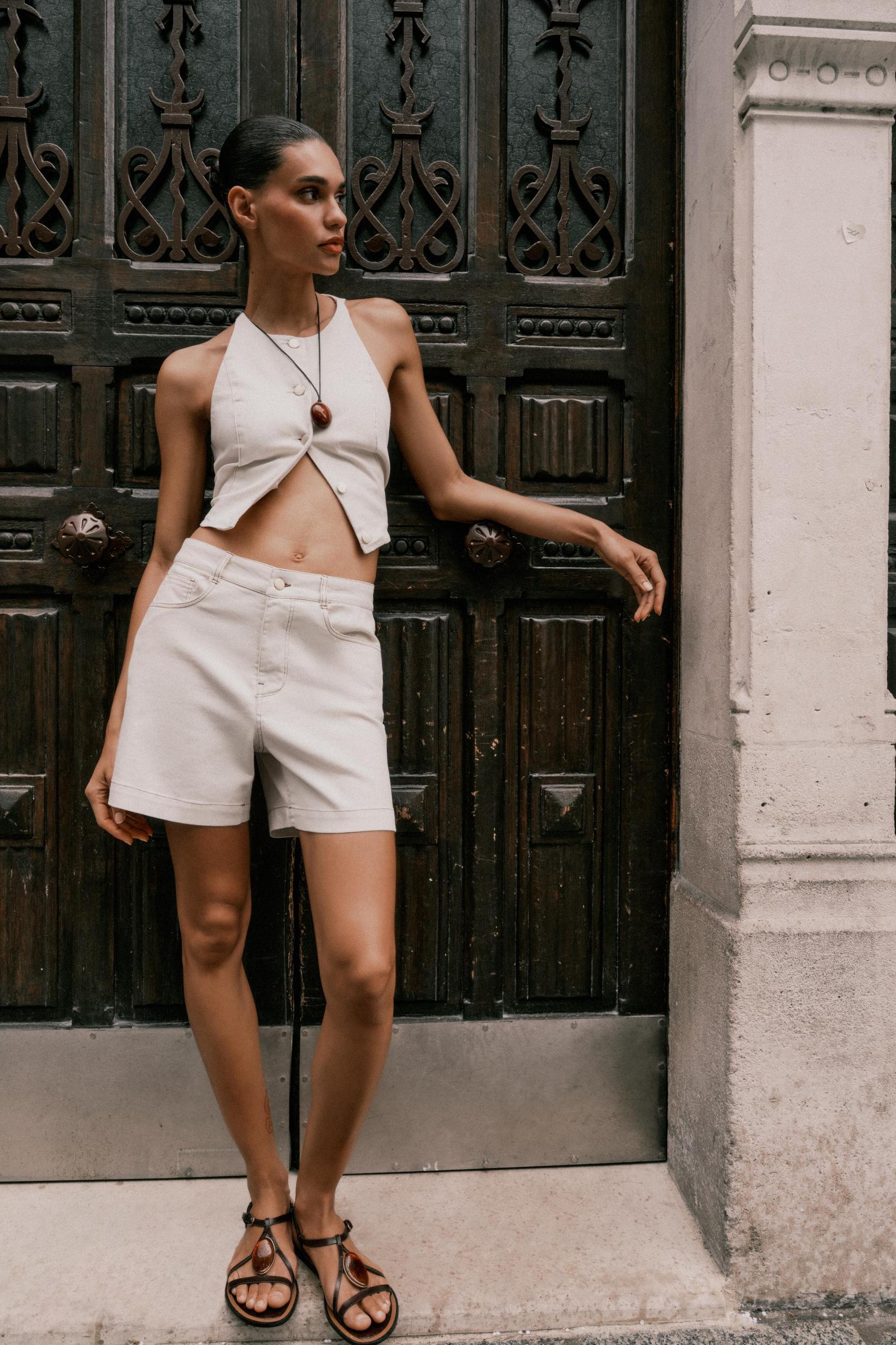 Z1975 SHORT DENIM VEST Product Image