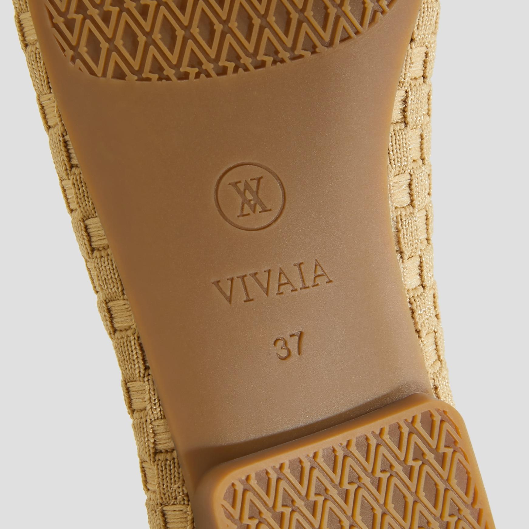 Square-Toe V-Cut Flats (Margot 2.0) Product Image