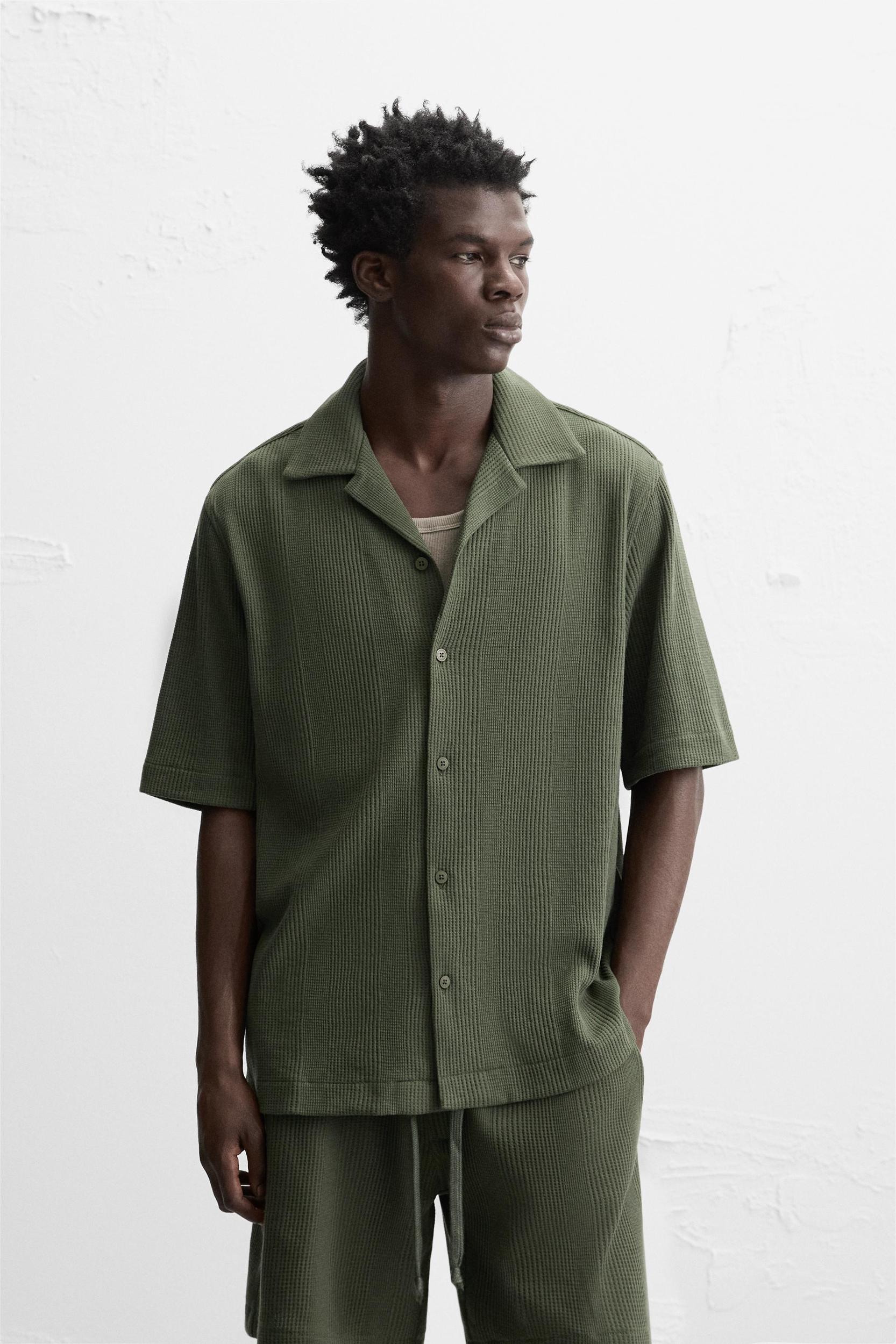 JACQUARD TEXTURED SHIRT Product Image