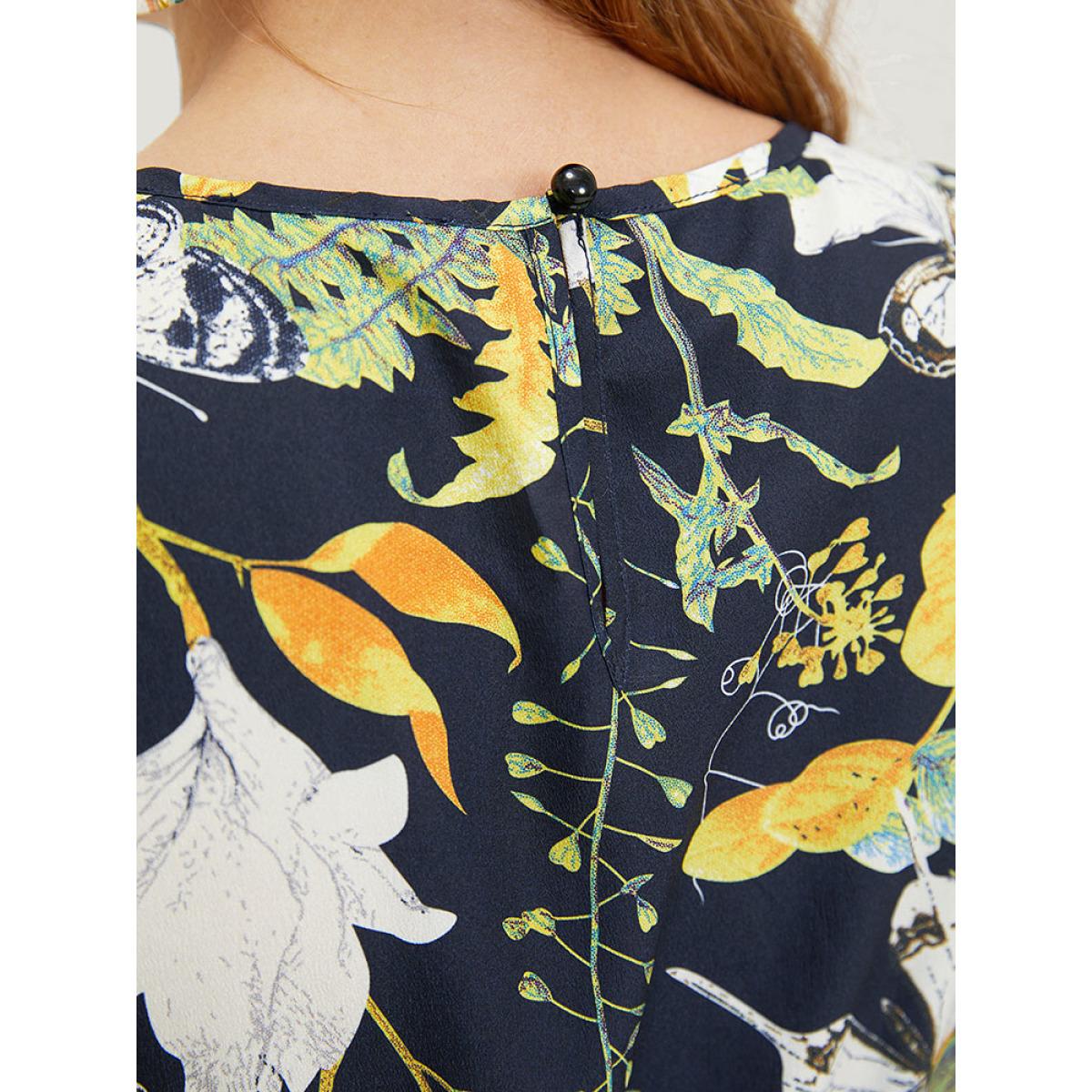 Plus Size Floral Print Pocket Sleeveless Ruffle Hem Dress DarkBlue Women Vacation Gathered Round Neck Sleeveless Curvy Midi Dress BloomChic 22-24/3X Product Image