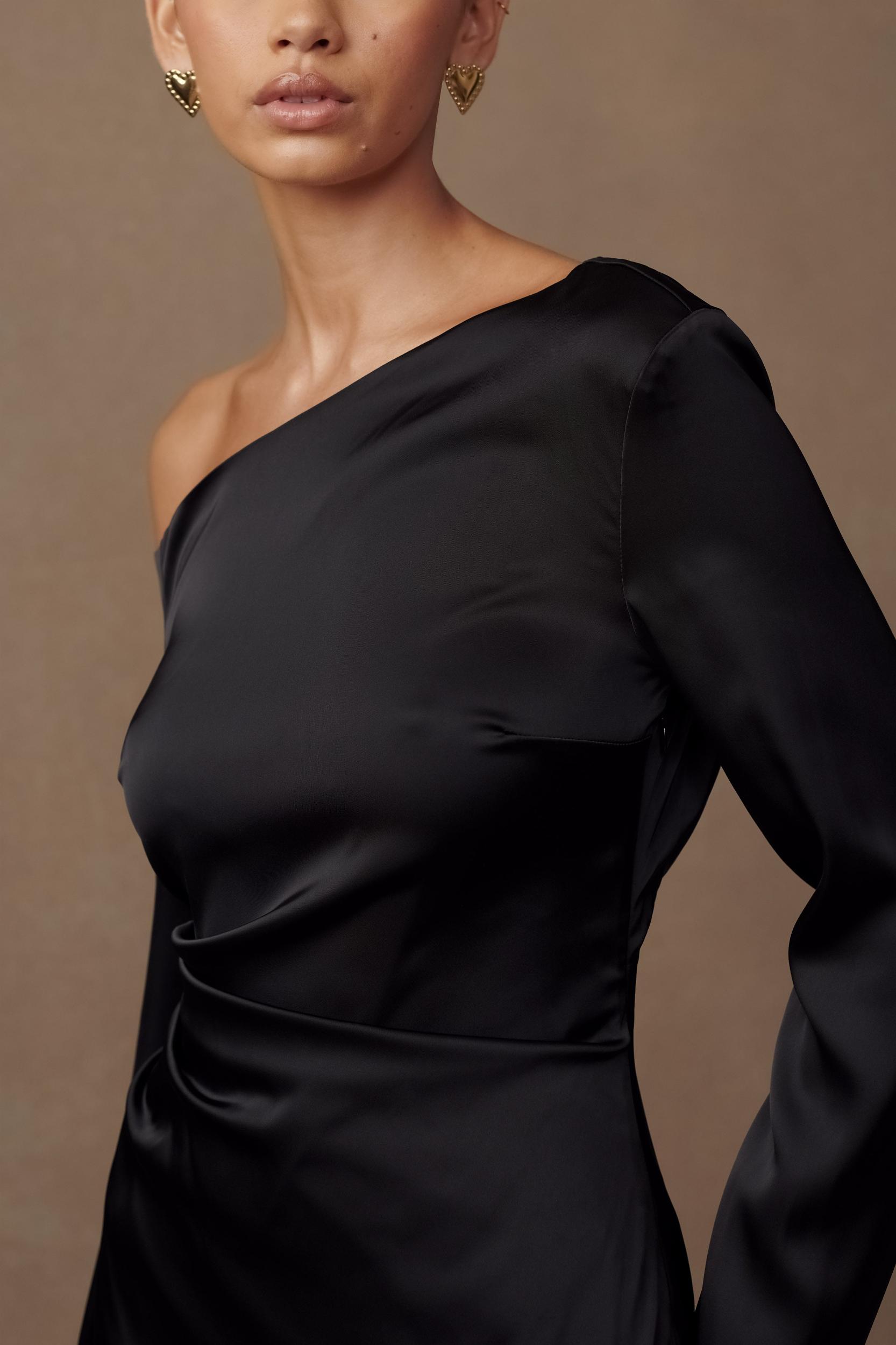 Avery Long Sleeve Maxi Dress - Black Product Image