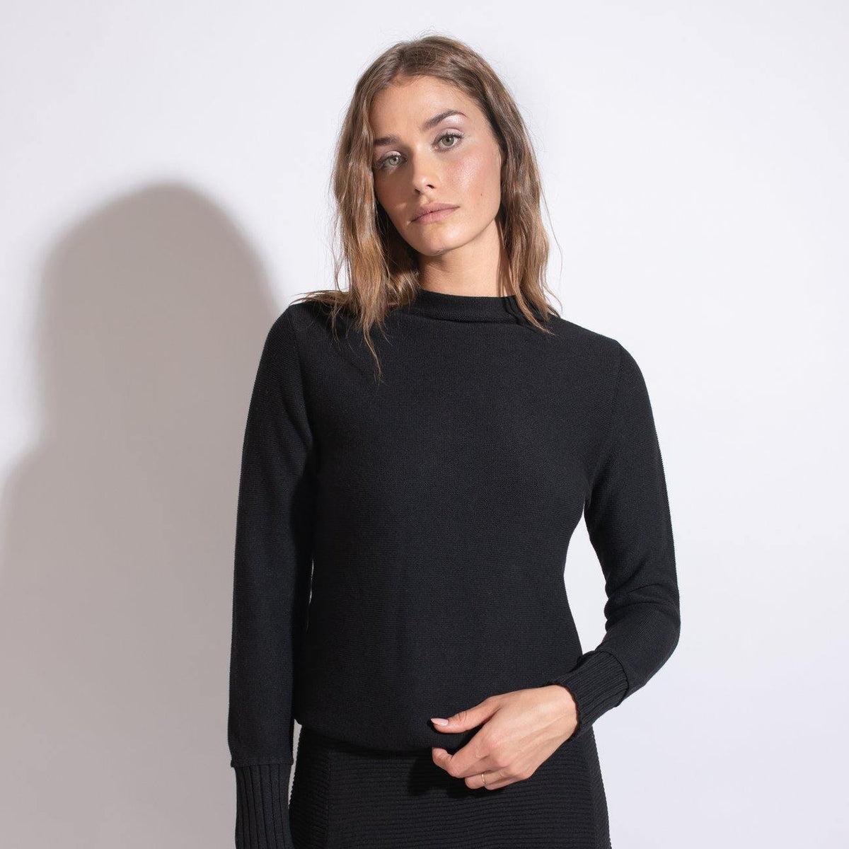 Point Knit Seemless Mock-Neck Top Product Image