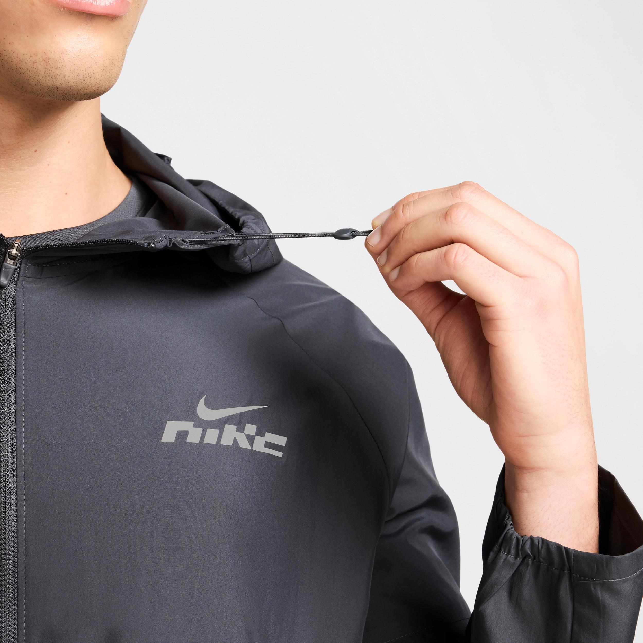 Nike Men's Miler Flash Water-Repellent Running Jacket Product Image