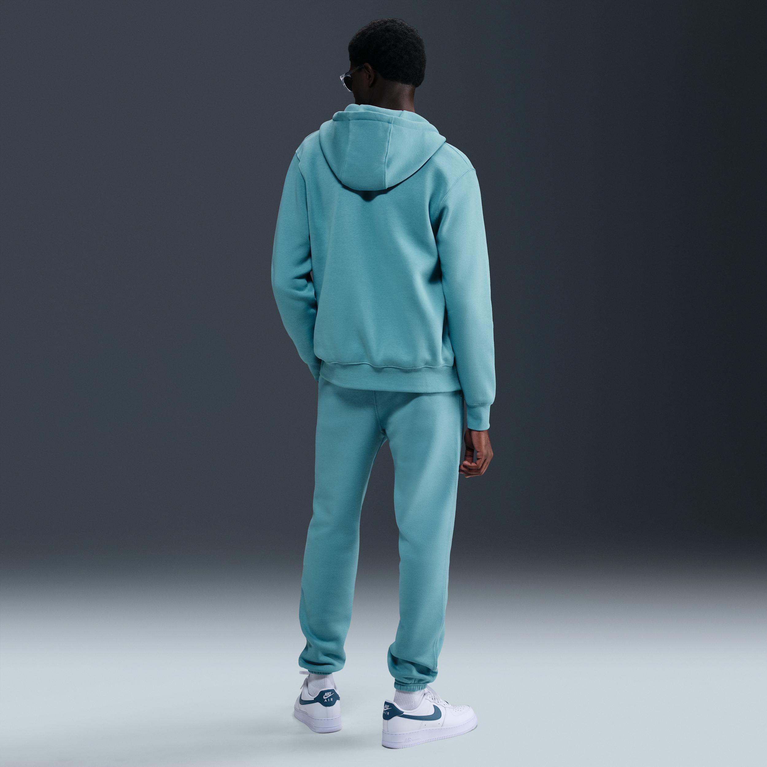 Nike Men's Club Cuffed Brushed Fleece Pants Product Image